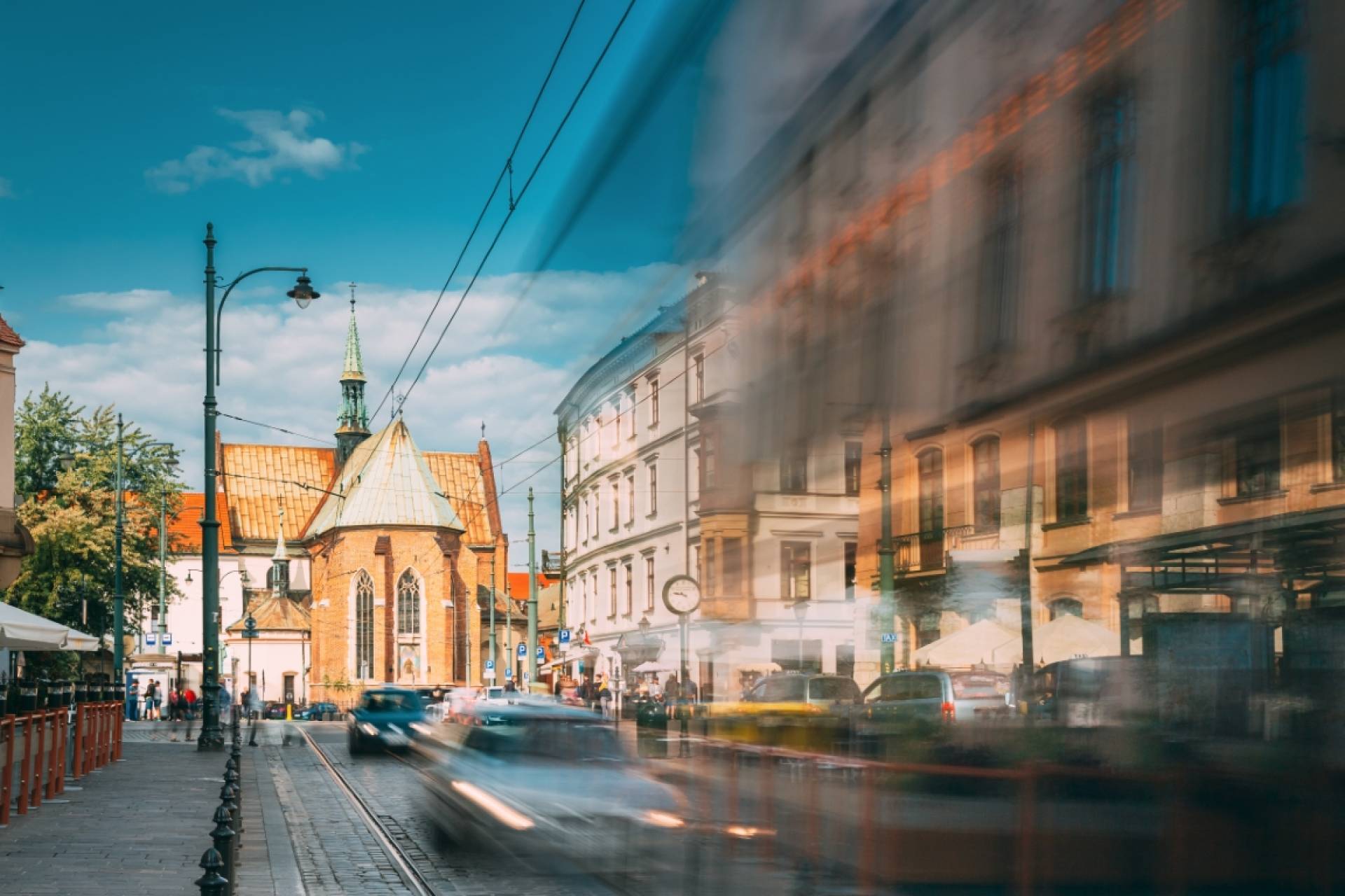 Kraków w ruchu: praktyczne wskazówki dla sprawnego poruszania się po magicznym mieście