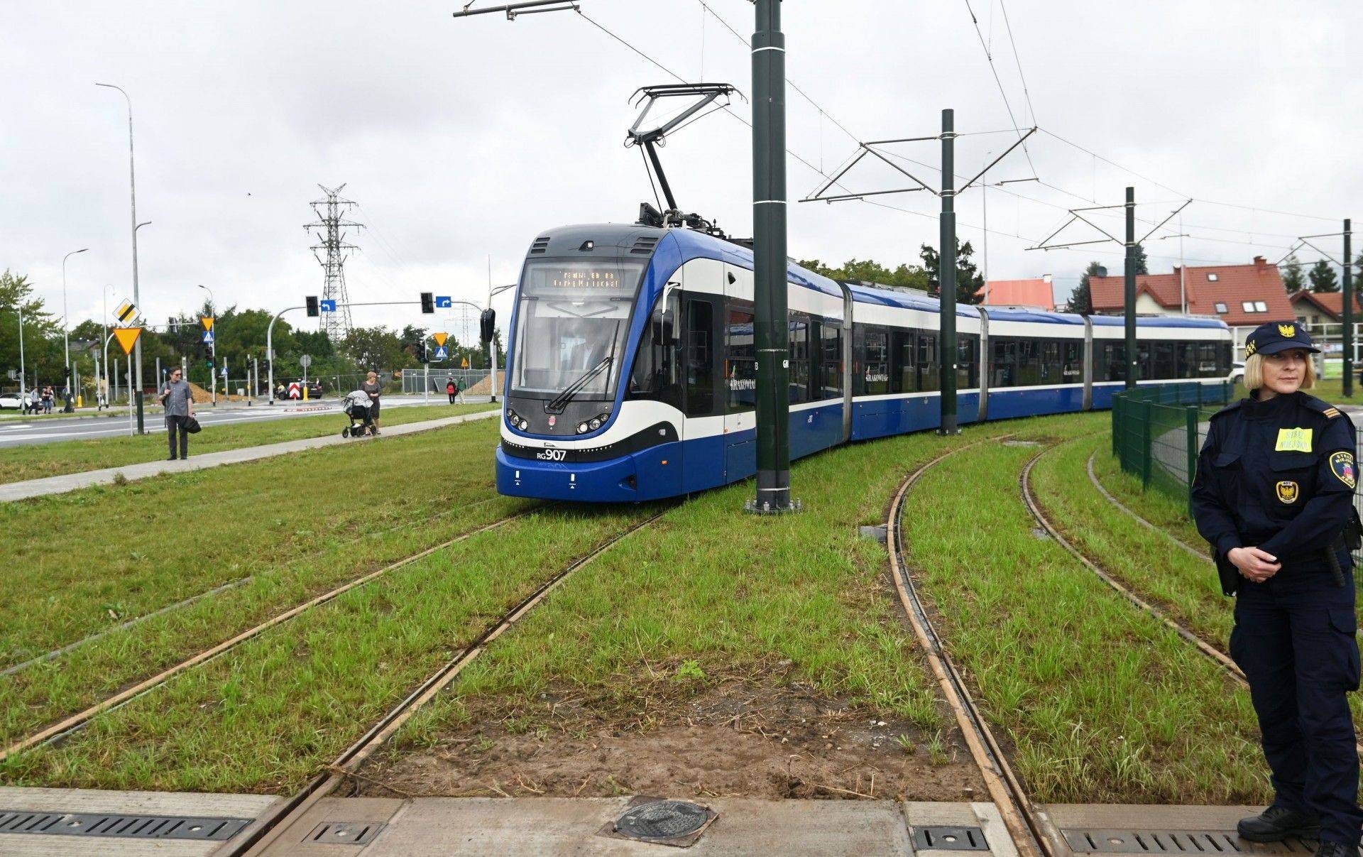 Olbrzymie zainteresowanie nową trasą tramwajową, dziennie ponad 20 tysięcy osób