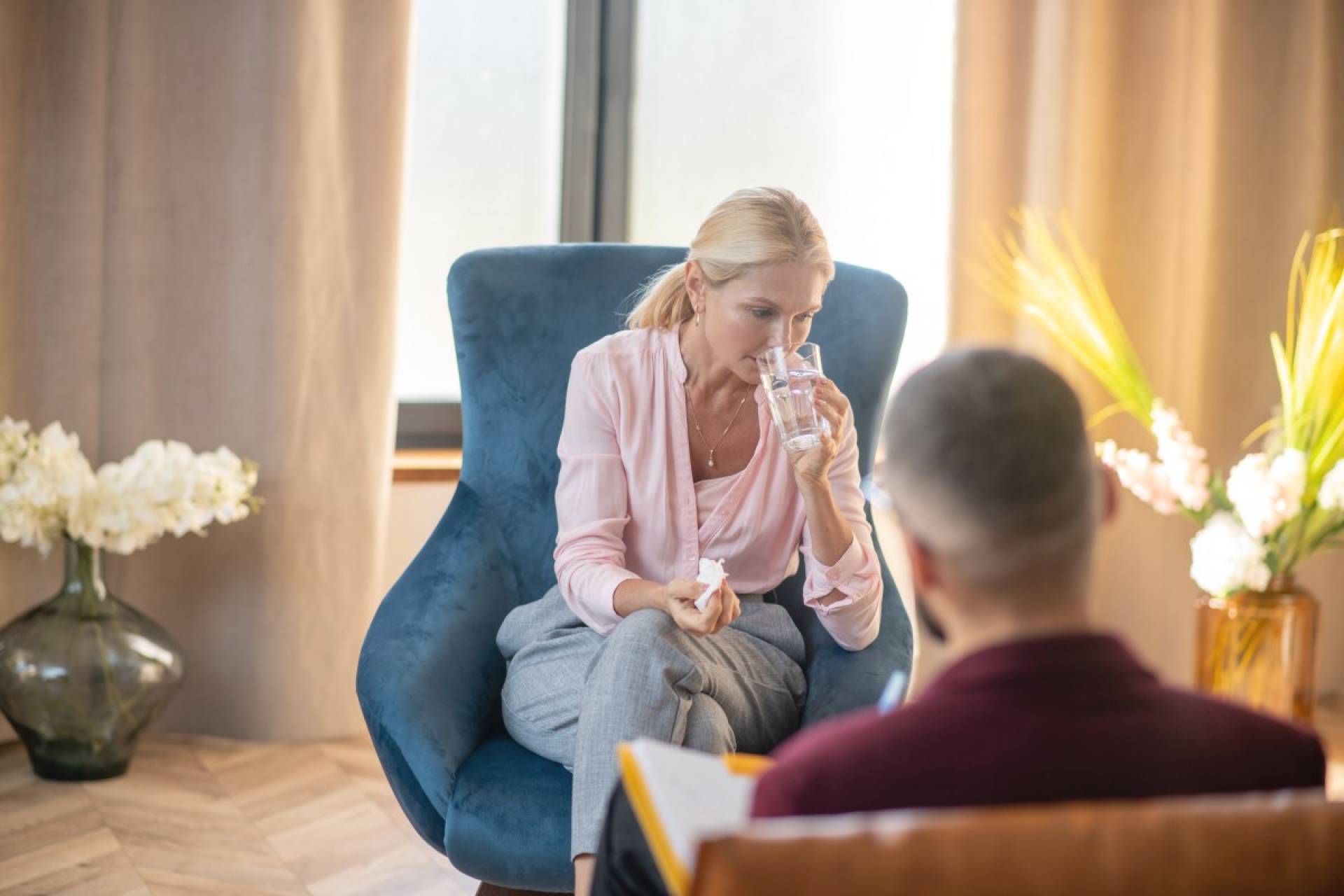 Czy warto korzystać z psychoterapii? Krótki przewodnik