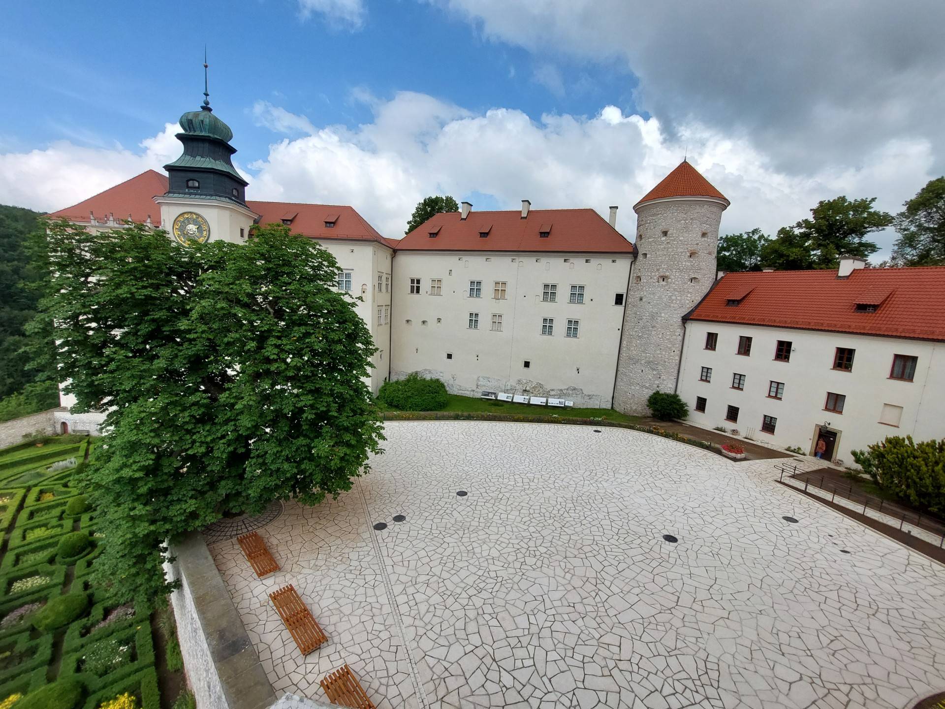 Kultura Staropolska na zamku Pieskowa Skała, inne spojrzenie na naszą kulturę