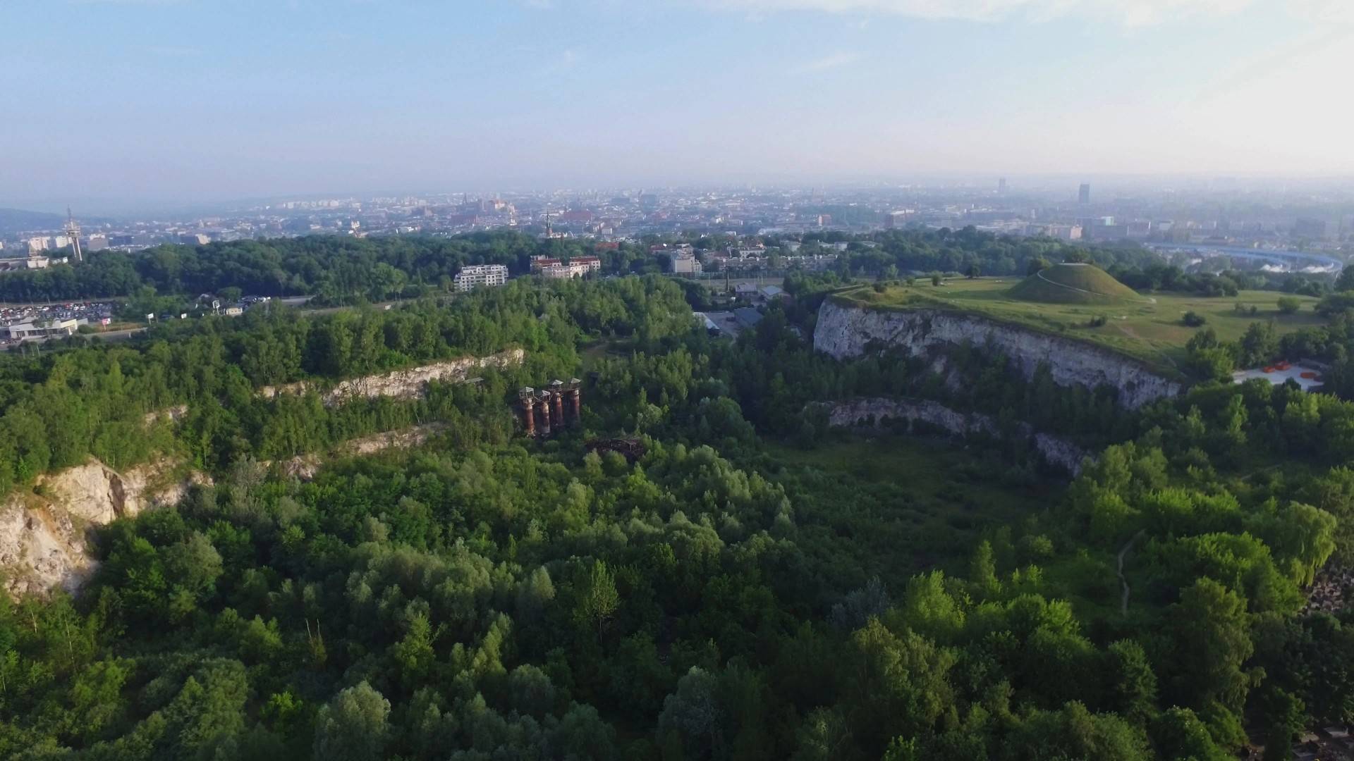 Ten piękny teren w Krakowie zostanie ogrodzony, ma być bezpieczniej