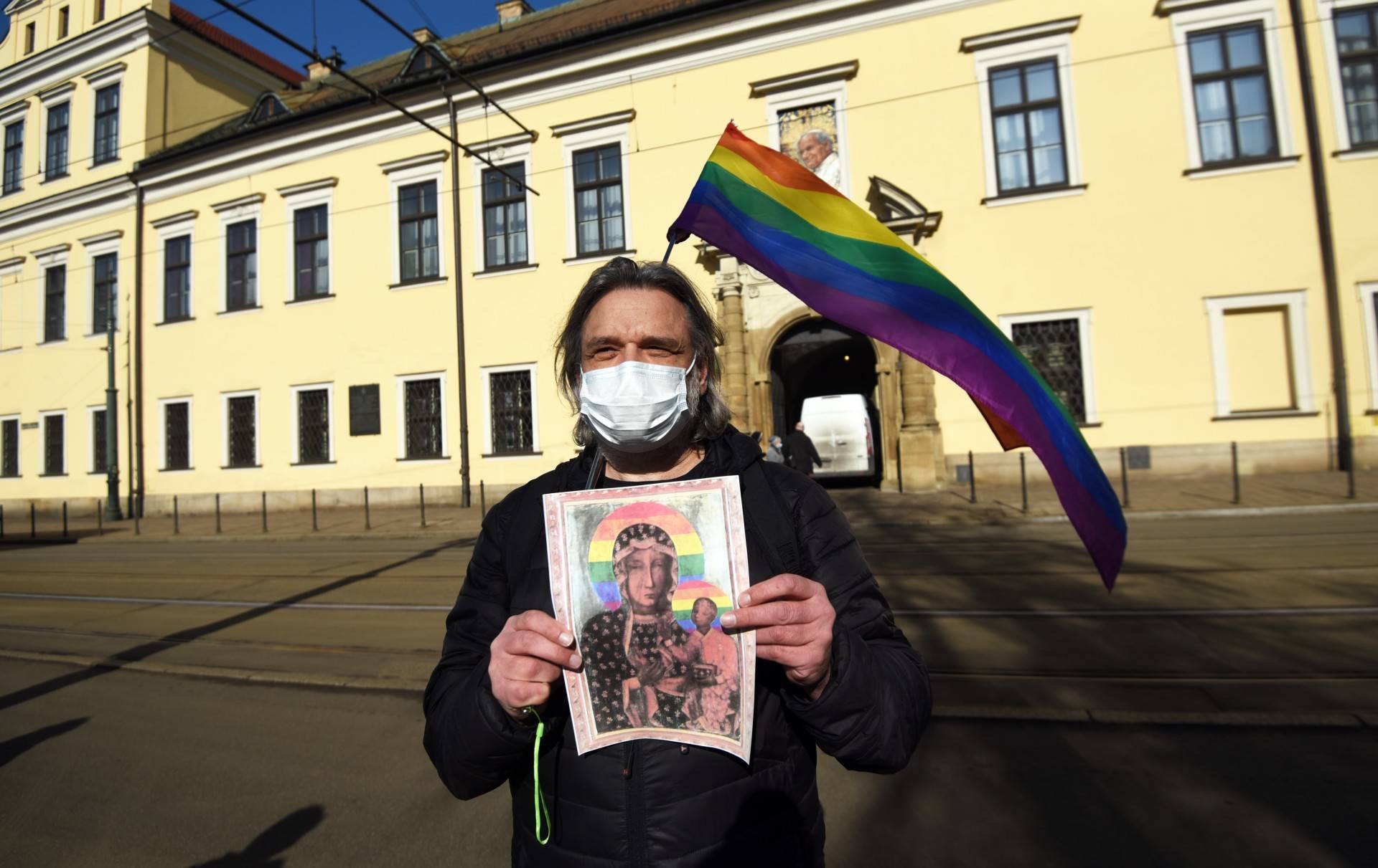 Tęcza nie obraża! Wyrok sądu i manifestacja przed Kurią w Krakowie