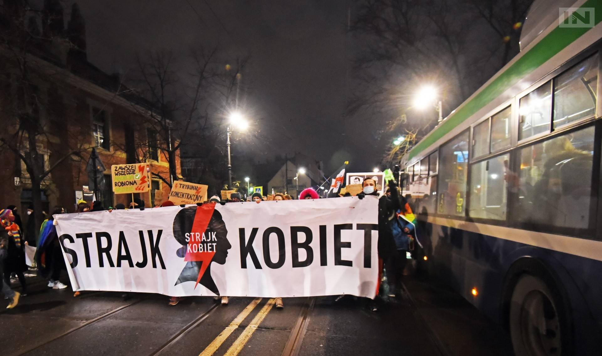 Dzień protestów w Krakowie, hasła coraz ostrzejsze. Za ostre?