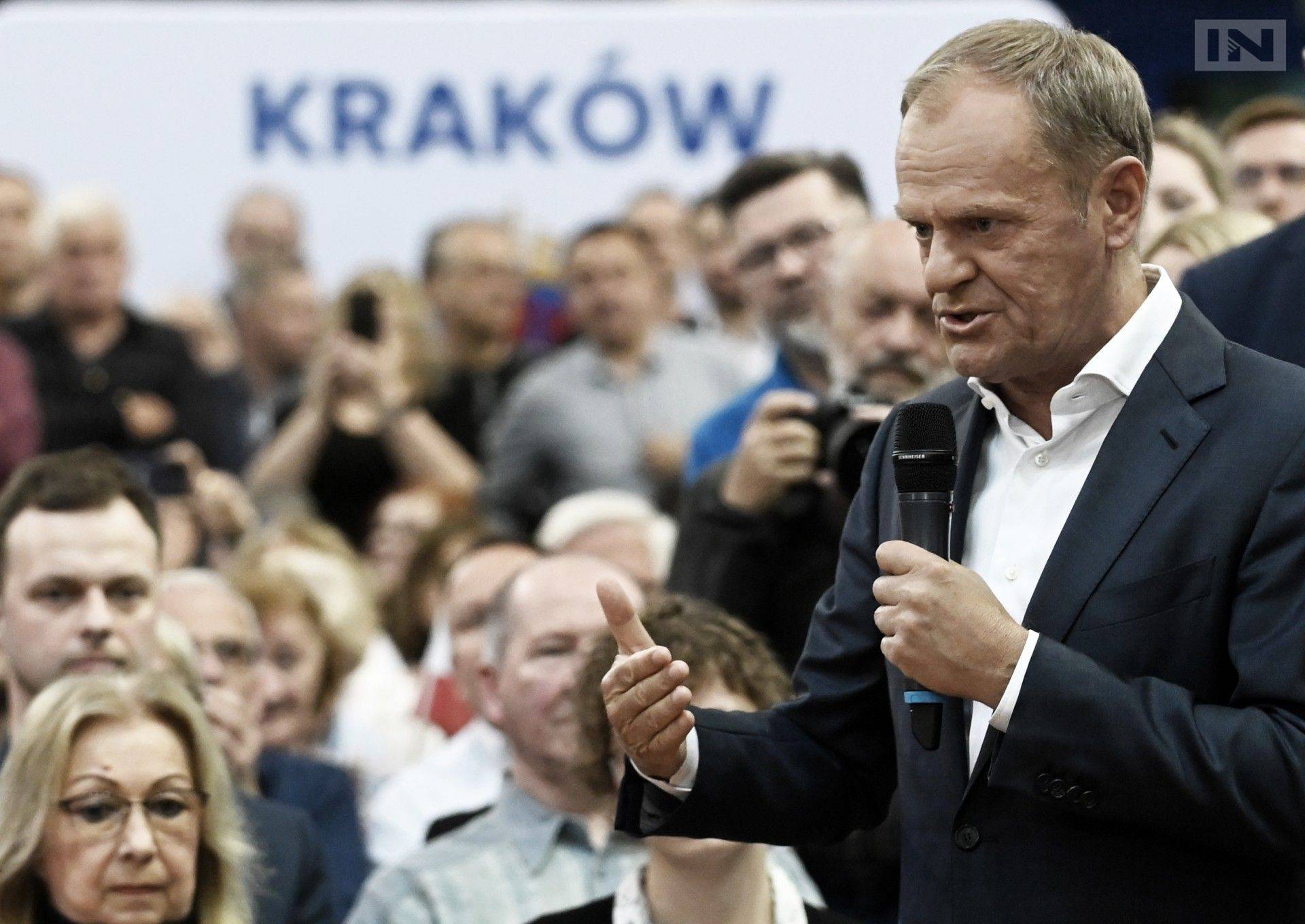 Ekspert o rządzie Tuska: "Polityka ciepłej wody w kranie nie wystarczy"