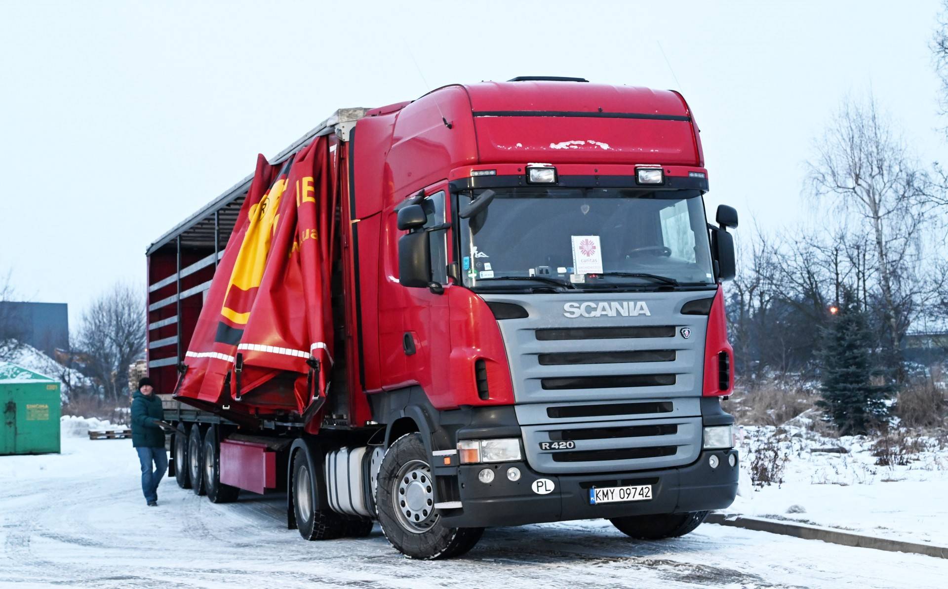 Pomoc dla Ukrainy: kolejne transporty krakowskiej Caritas