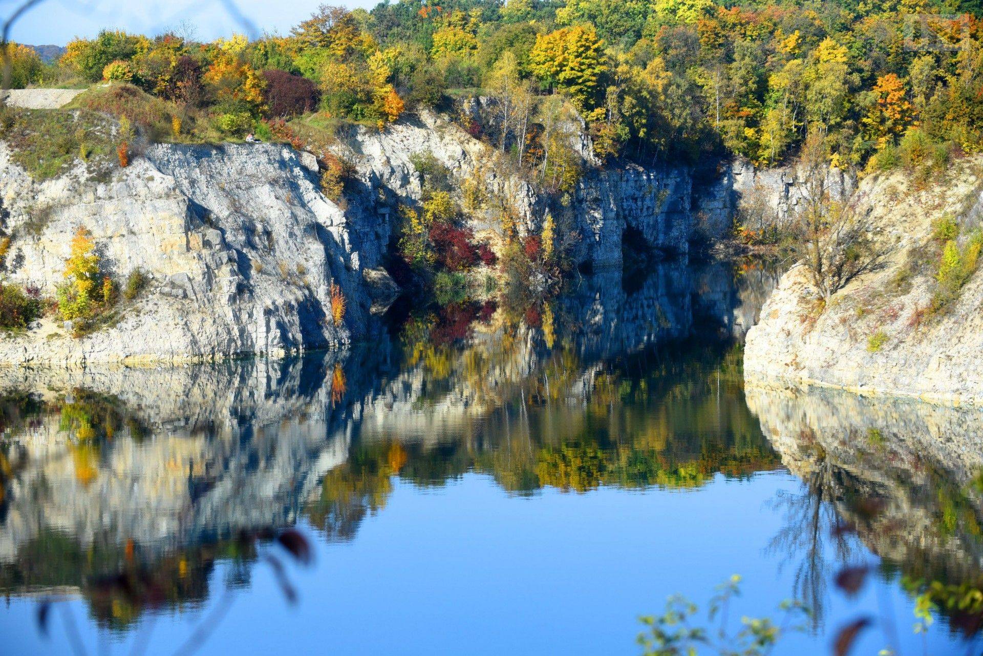 Więcej zieleni przy Zakrzówku, miasto kupiło działkę w sąsiedztwie