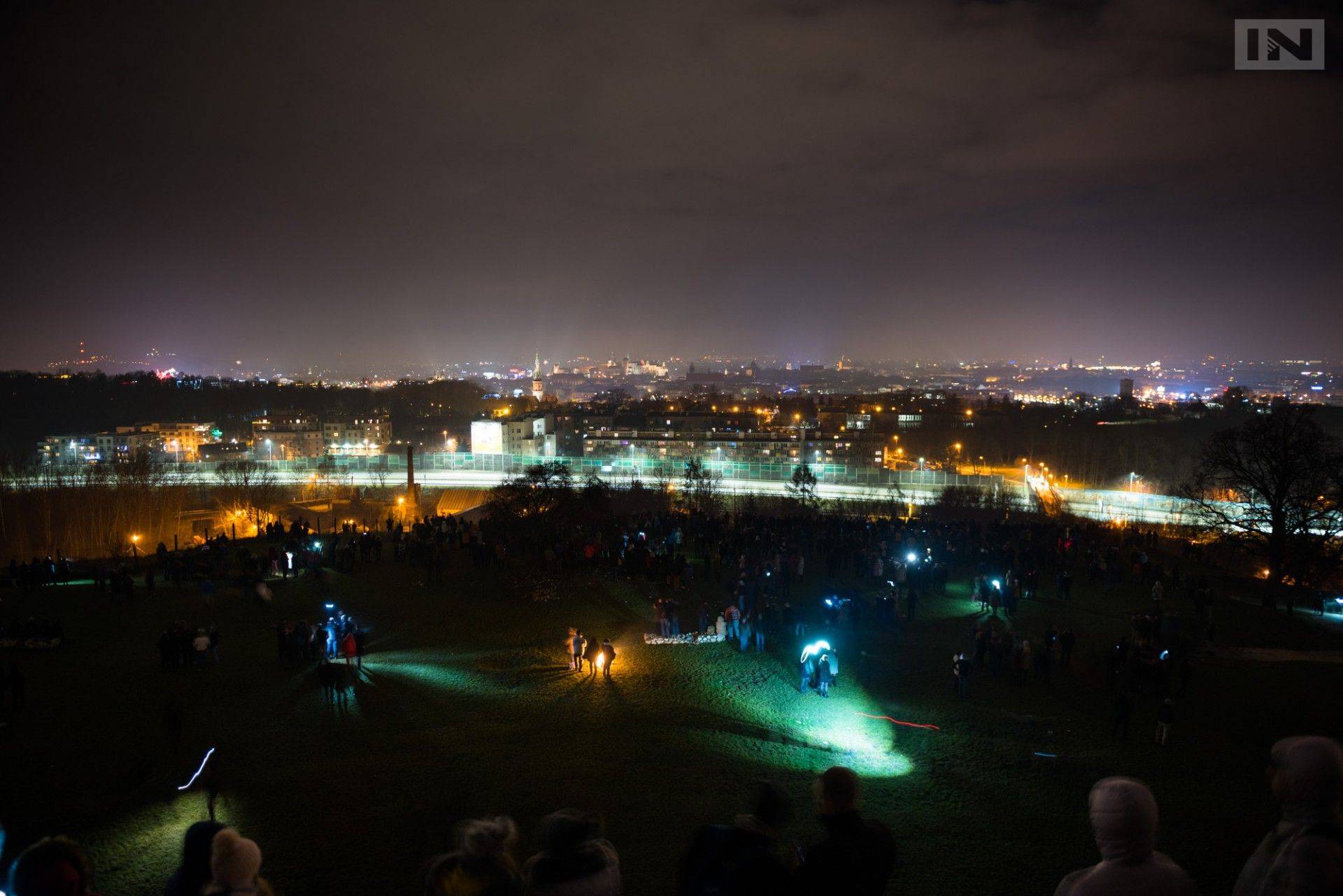 Sylwester w Krakowie: jak sprawnie przemieszczać się po mieście?
