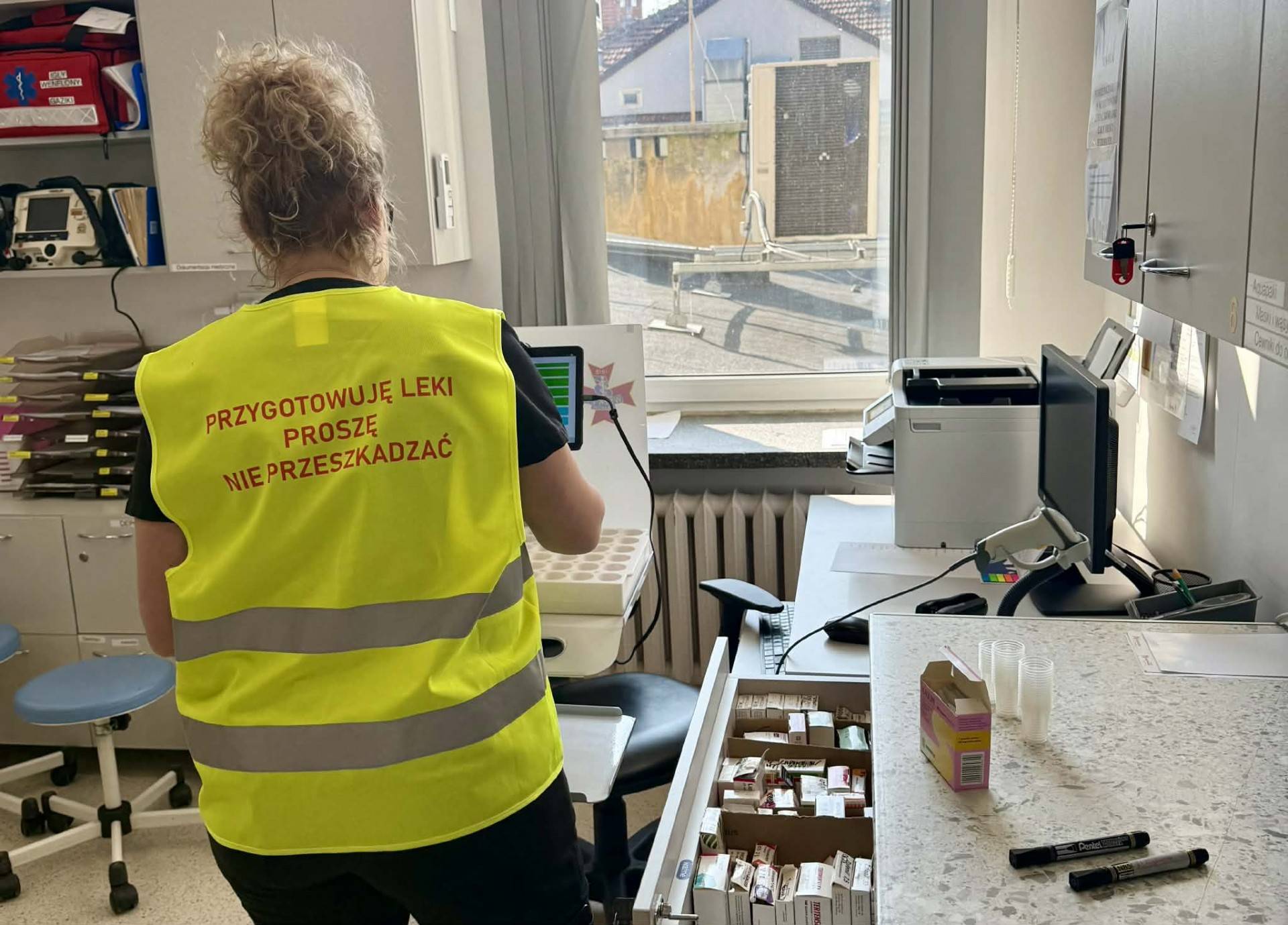 Rewolucja w podawaniu leków. Elektroniczne tace w szpitalu wojskowym w Krakowie