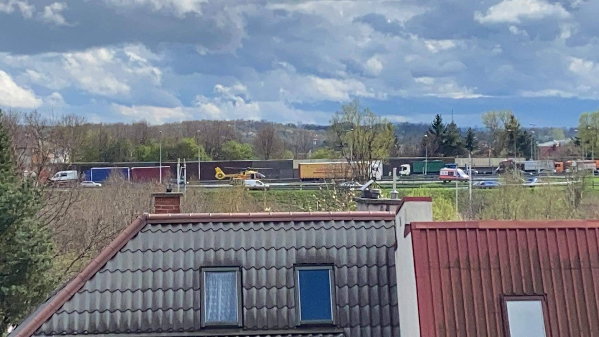 Wypadek z udziałem pięciu cieżarówek na obwodnicy Krakowa
