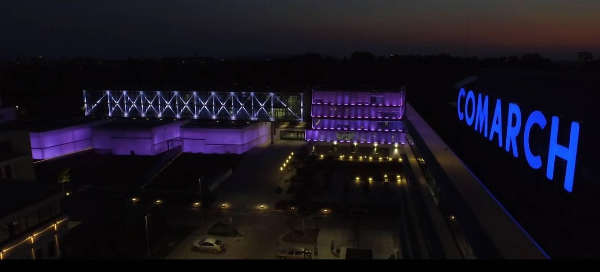 Co się dzieje w COMARCH-u? Chcą sprzedać swoje biurowce