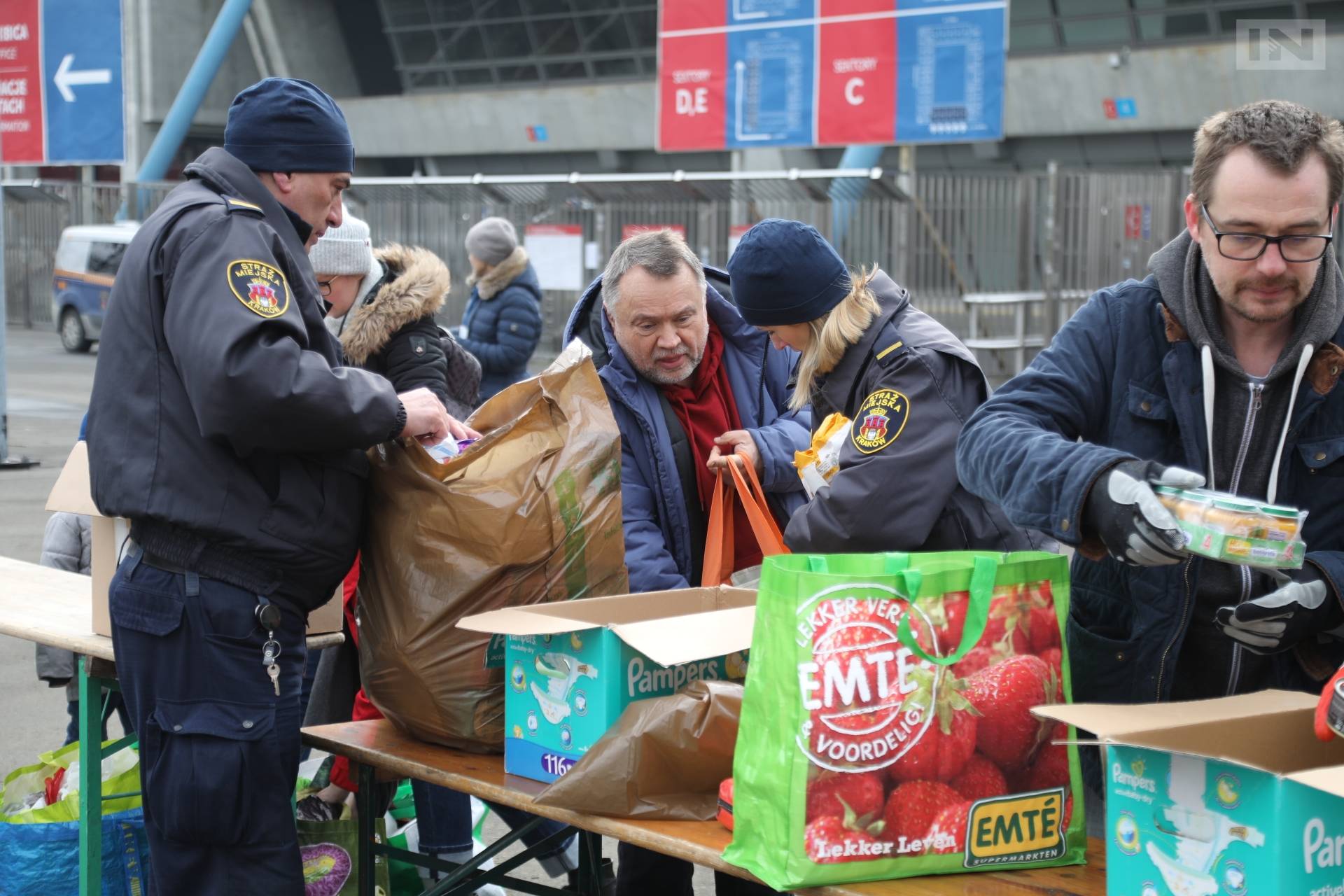 Miasto zawiesza zbiórkę darów dla Lwowa. Prośba do darczyńców
