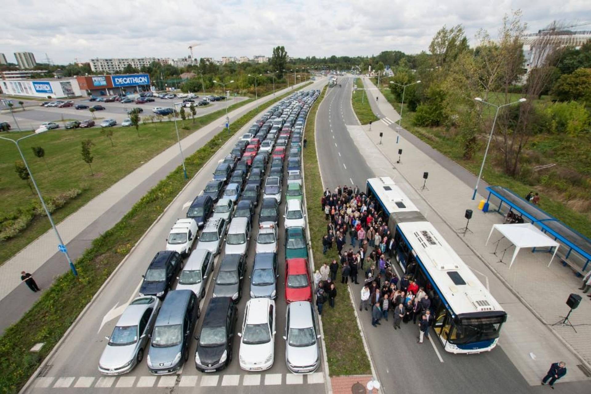 W Krakowie dziś bezpłatna komunikacja miejska, dzień bez samochodu