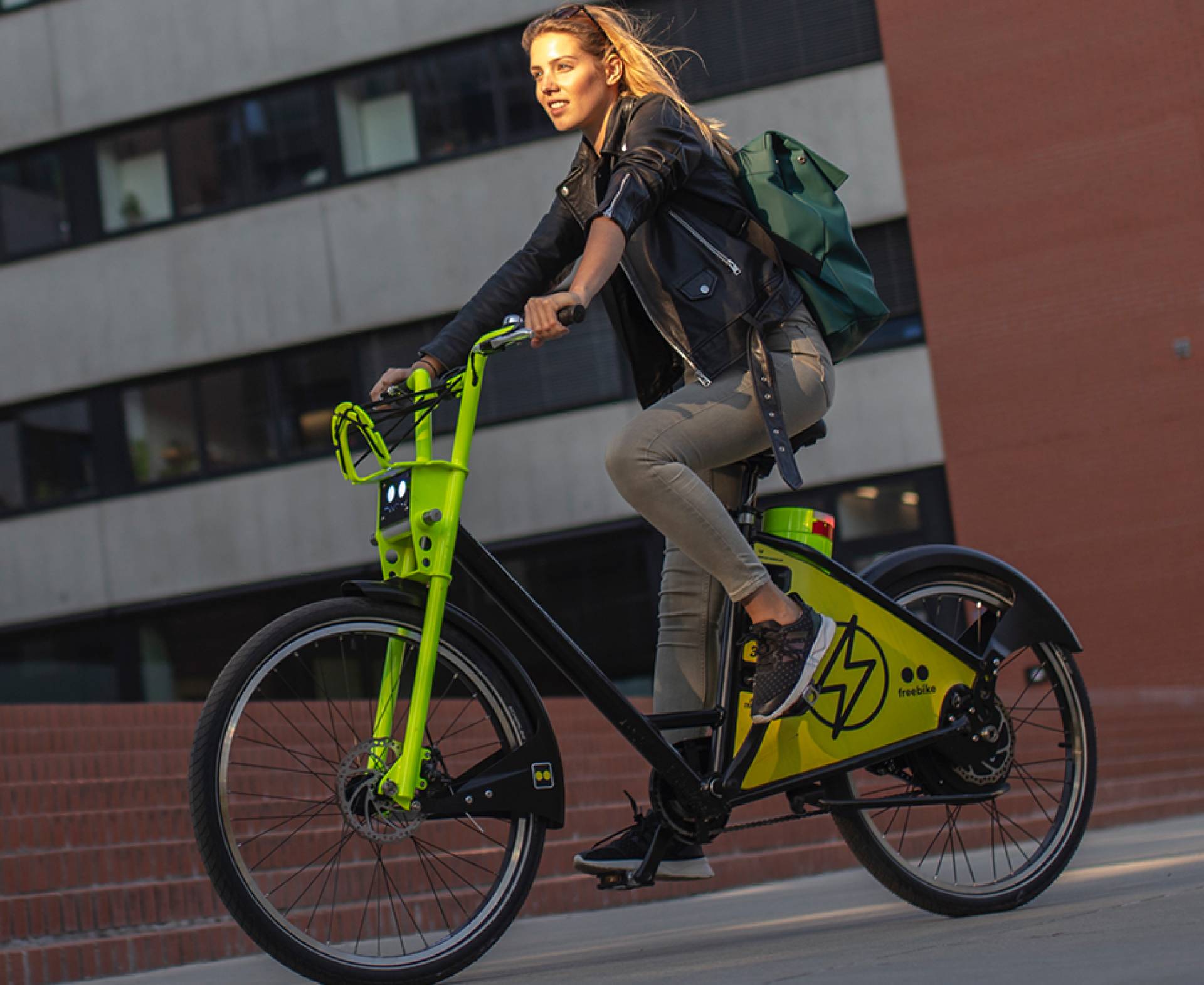 Elektryczne rowery wracają! Od poniedziałku będą do wypożyczenia na parkingach P+R