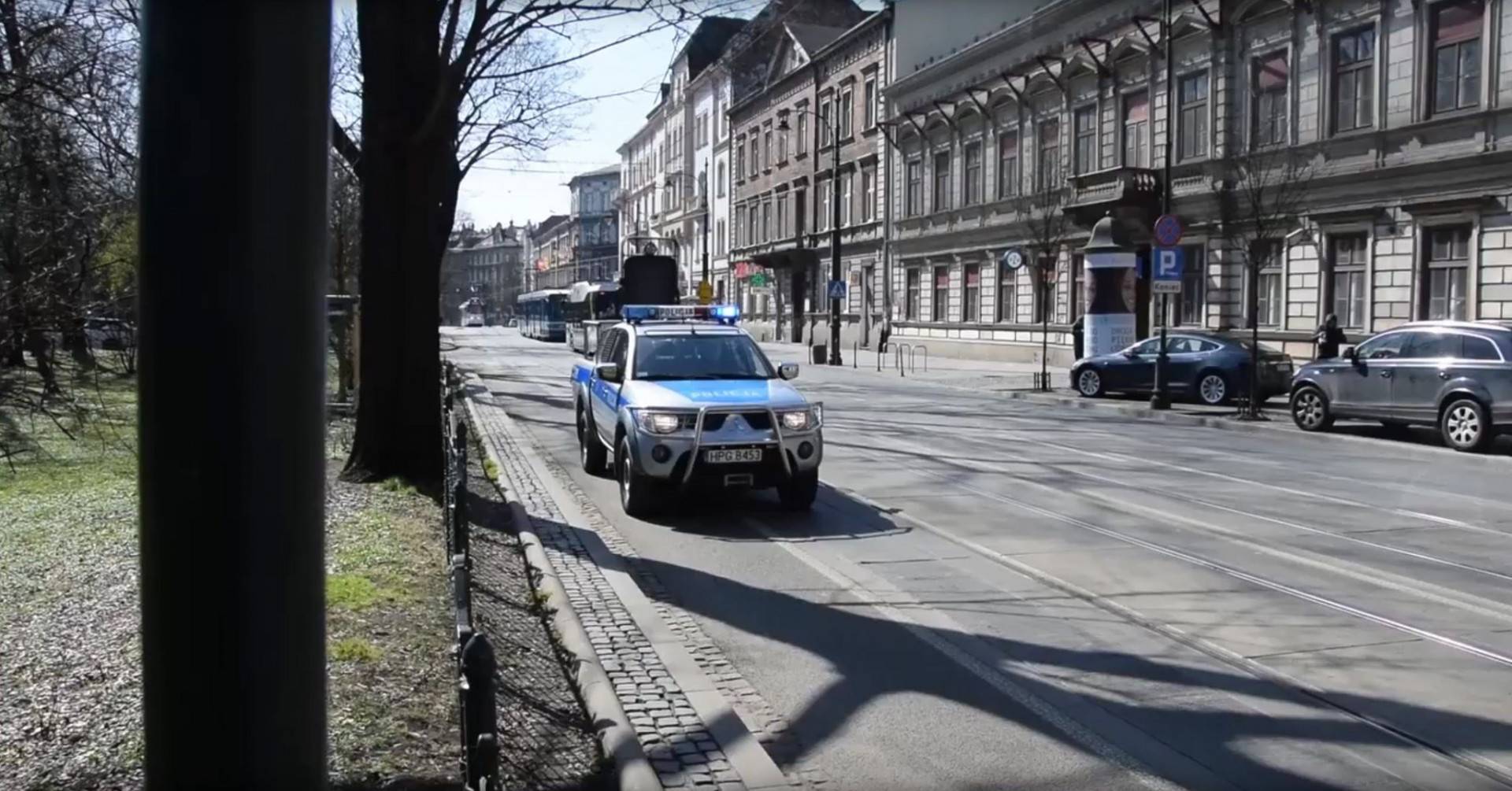 Specjalny radiowóz na ulicach: krakowianie posłuchali apelu