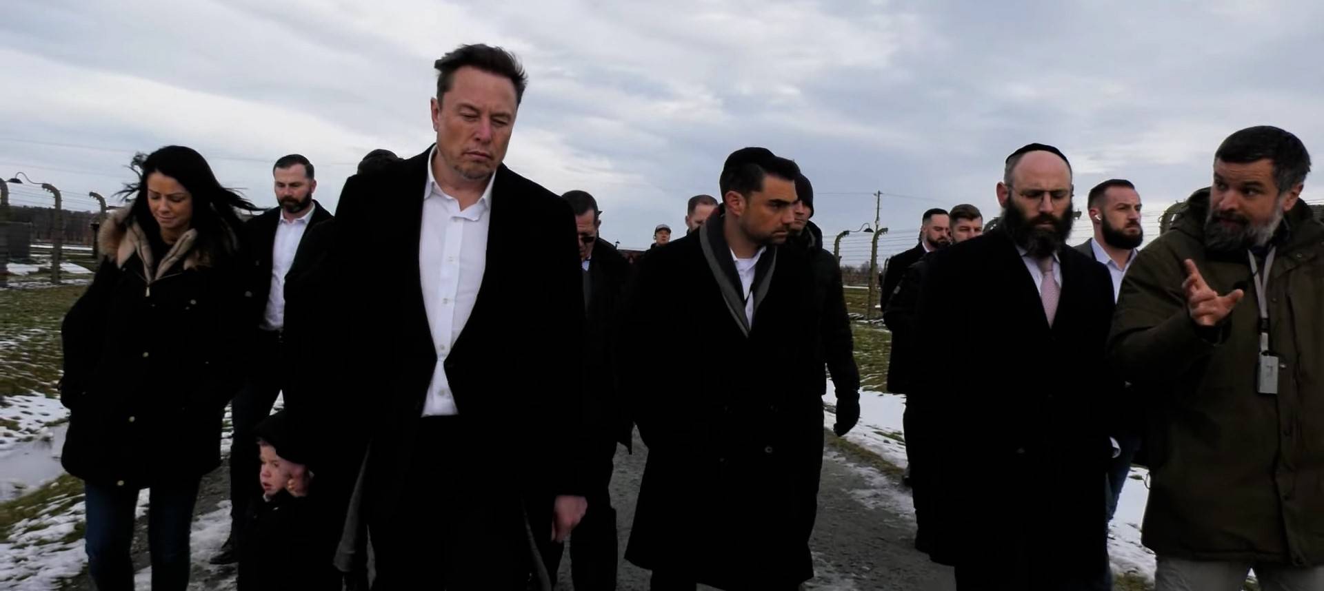 Elon Musk w Muzeum Auschwitz-Birkenau i w Krakowie (film)