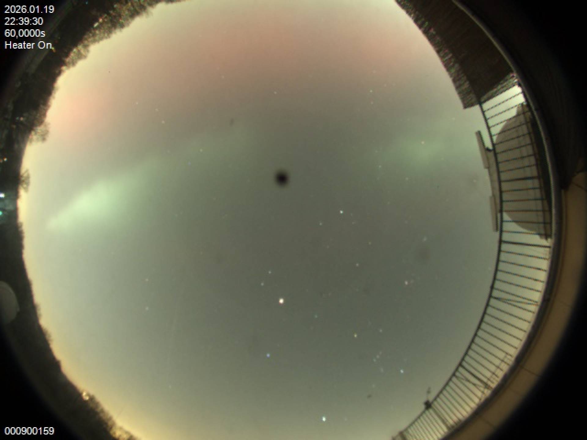 Zorza polarna znów widoczna nad Krakowem. To jeszcze nie koniec