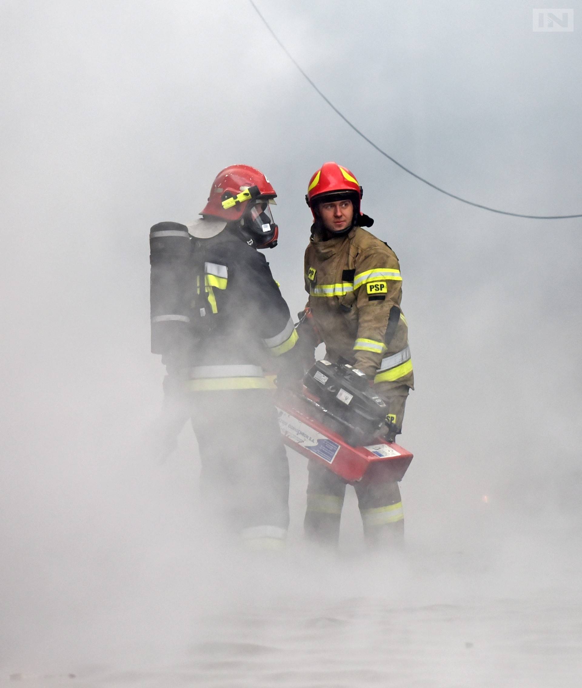 Pożar na osiedlu Niepodległości. Nie żyje jedna osoba