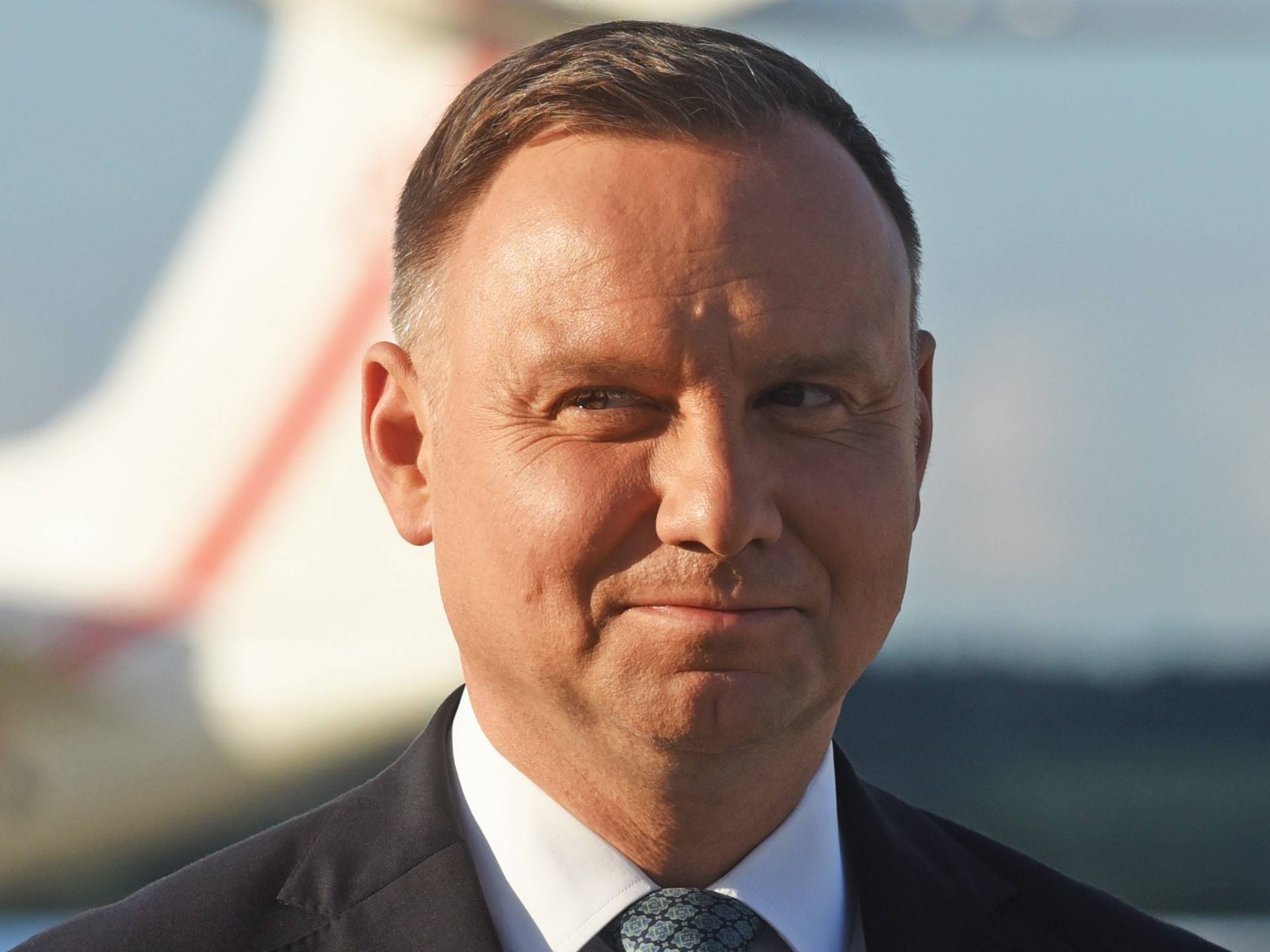 K. Piasecki: Kontrowersyjna decyzja Prezydenta Dudy podzieli Polaków?