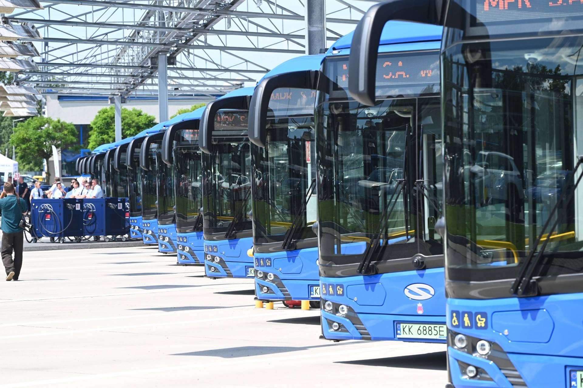 Nowe autobusy elektryczne w Krakowie, trwa zielona rewolucja