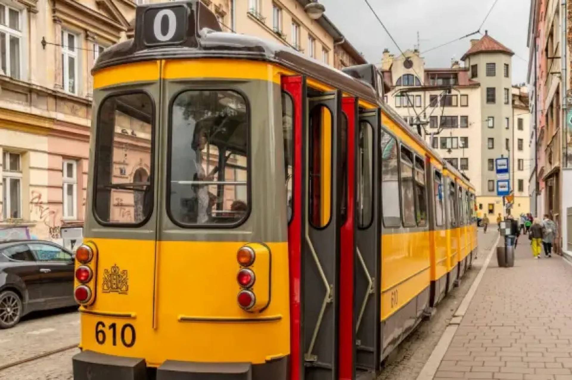 Wyjątkowy tramwaj na ulicach Krakowa. Gdzie i kiedy można nim pojechać?