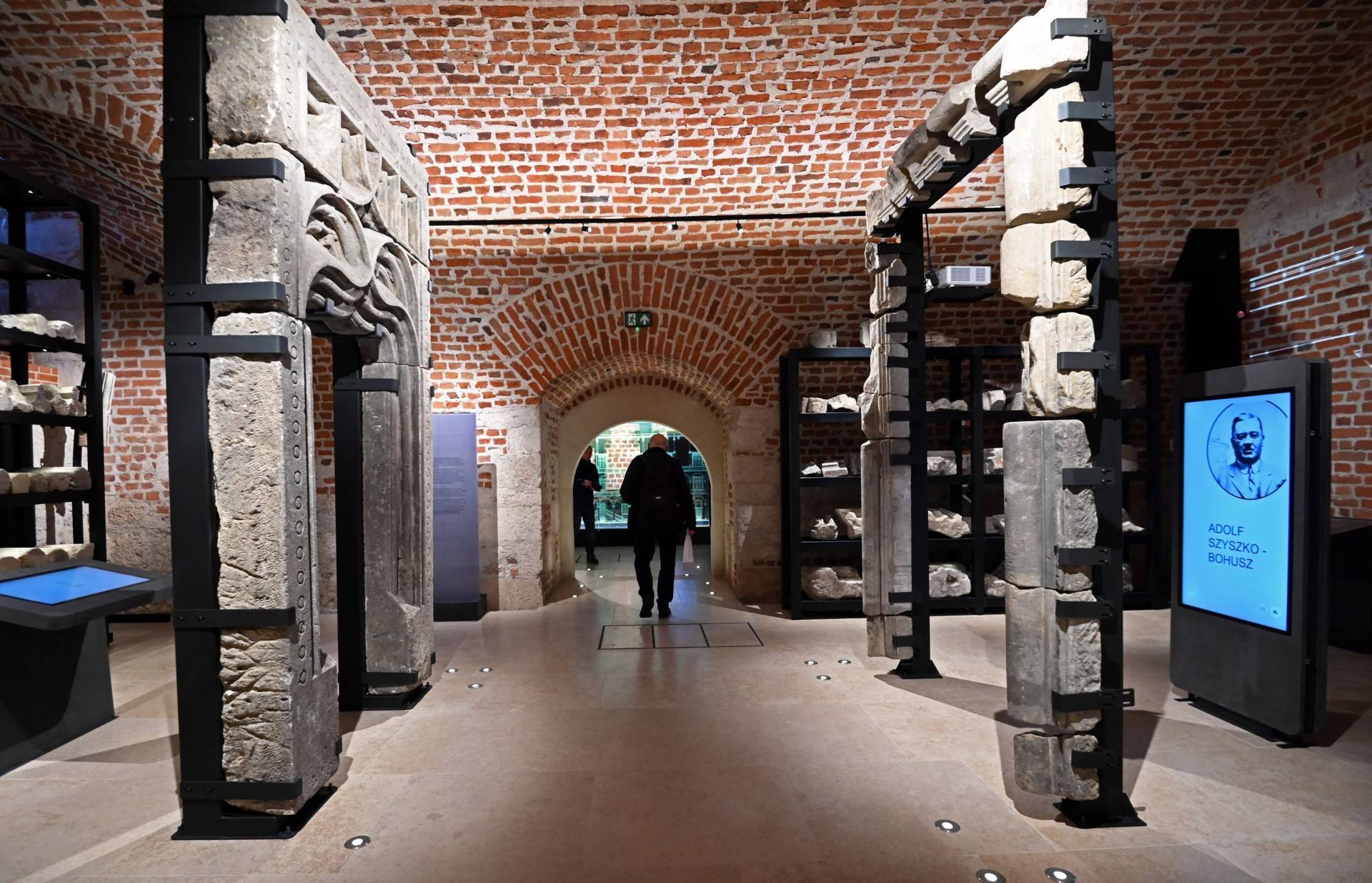 Na Wawelu otwierają nową, fascynującą trasę: "Wawel podziemny. Lapidarium"