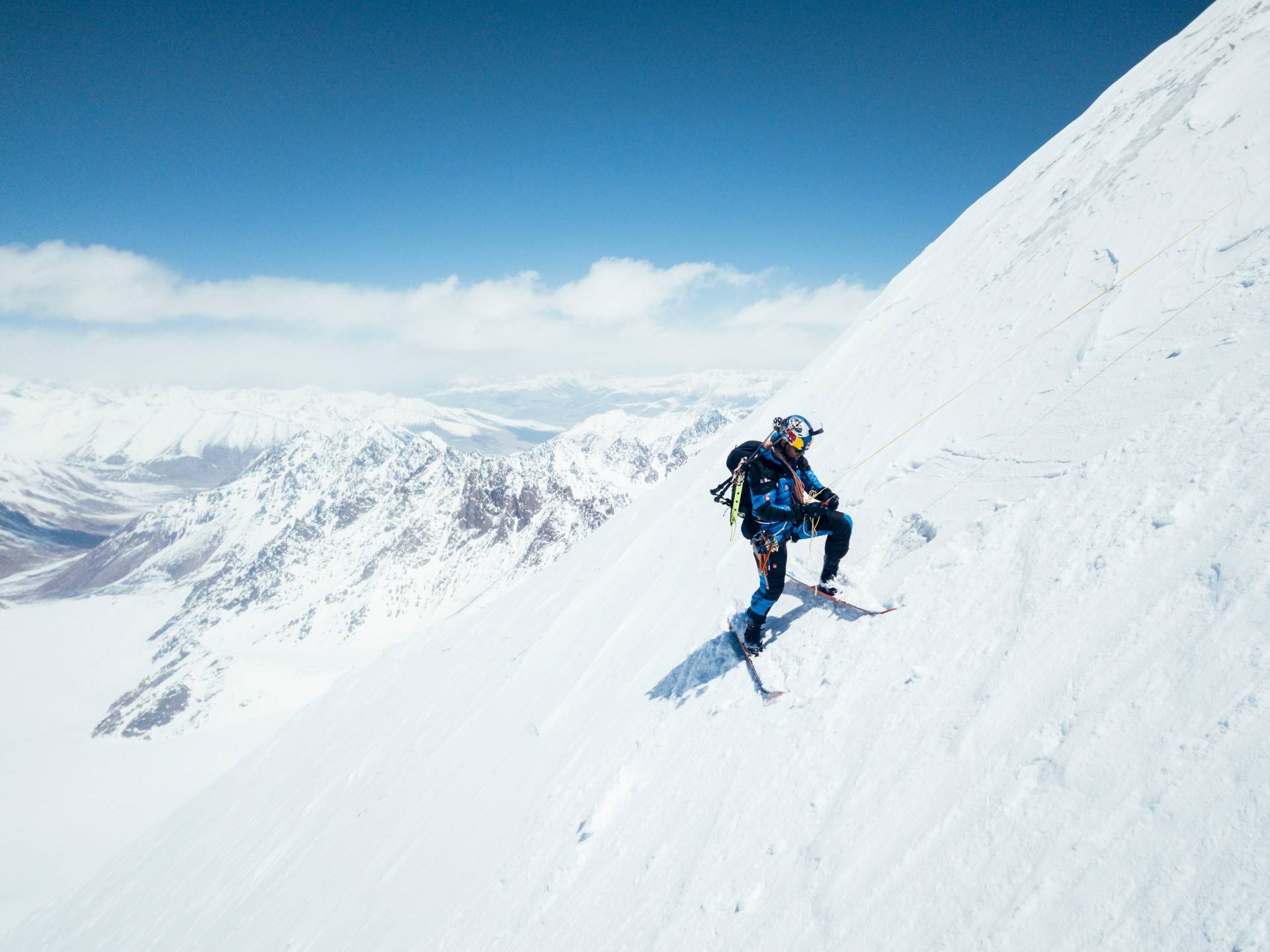 Andrzej Bargiel wraca na Mount Everest. Chce stamtąd zdjechać na nartach