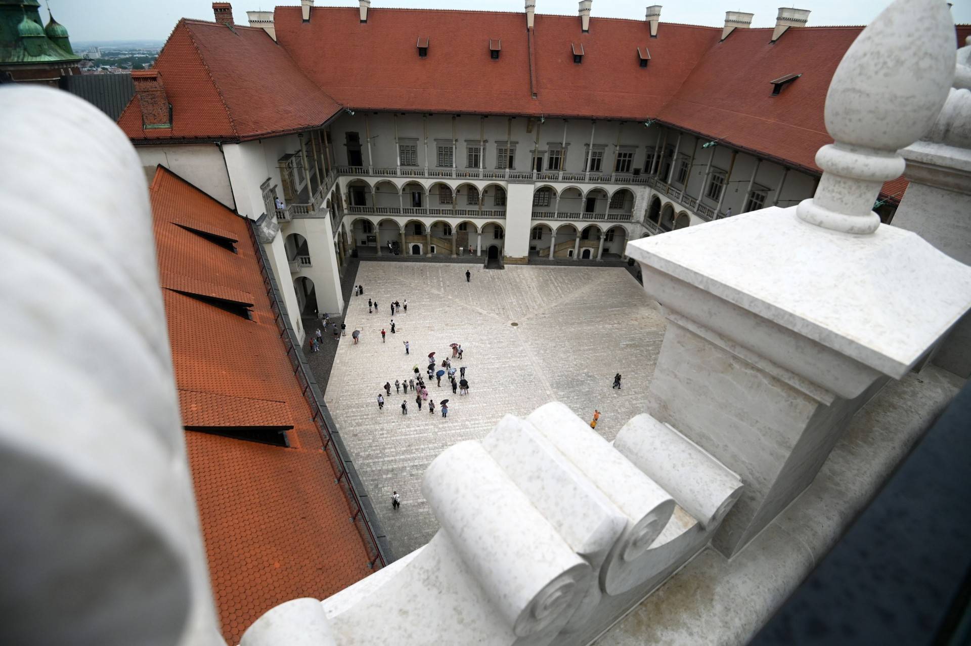 Nowy taras widokowy na Wawelu. Wejście wymaga nieco wysiłku