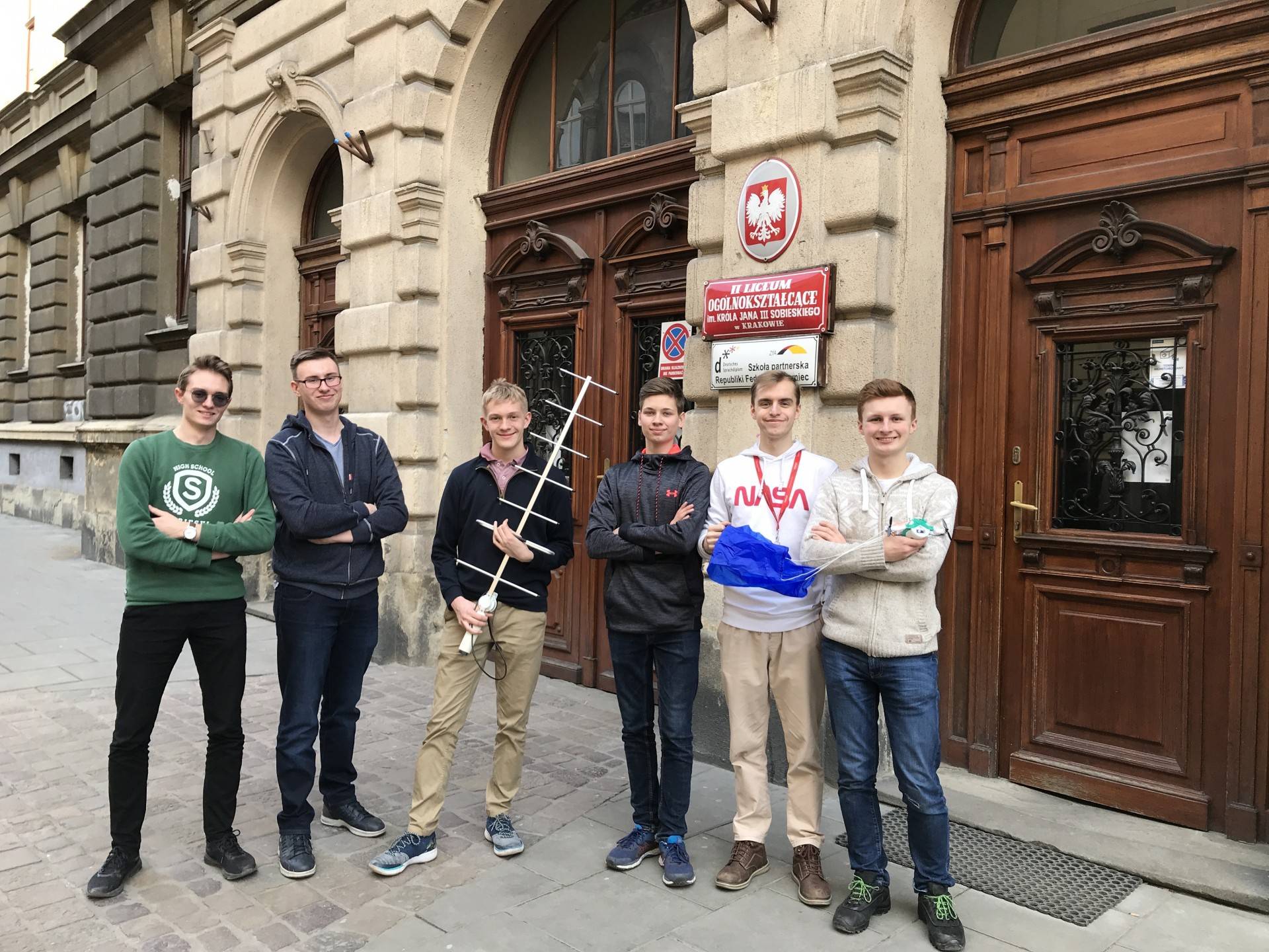 Krakowscy licealiści podjęli się wyjątkowego zadania. Dadzą radę?