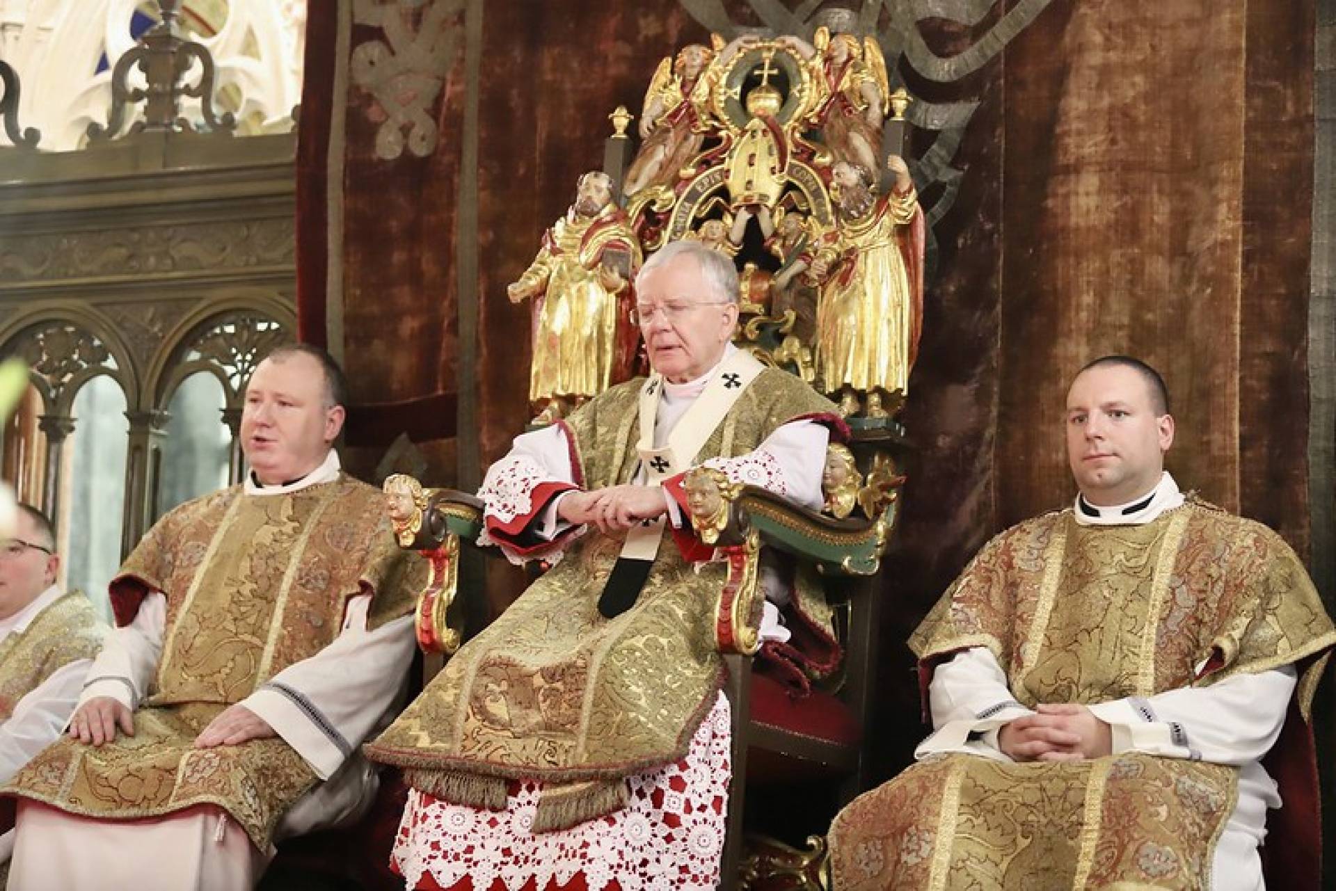 Papież ogłosił listę nowych kardynałów. Zła wiadomość dla abpa Jędraszewskiego