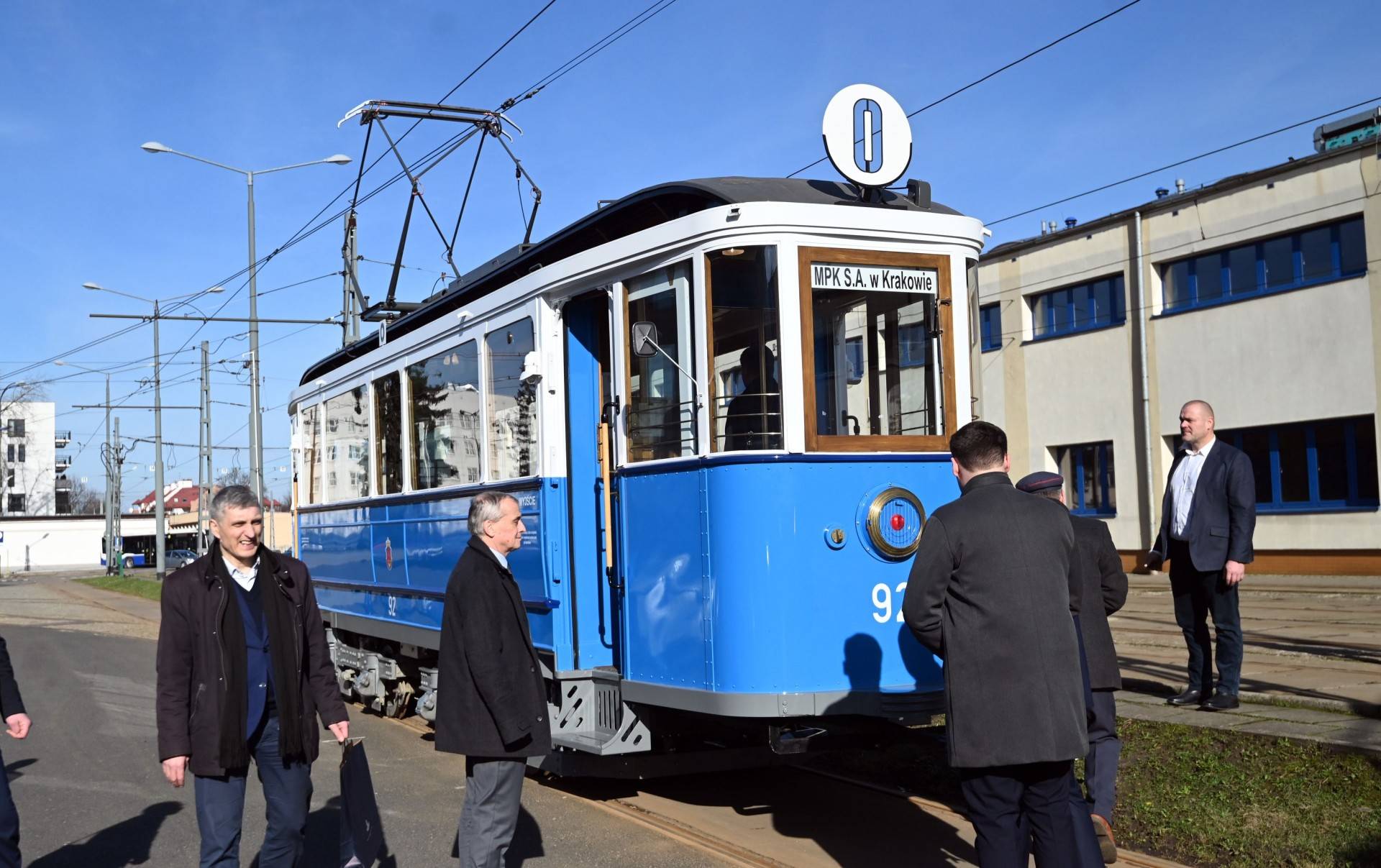 Te tramwaje trafiły do Krakowa w czasie wojny, służyły bardzo długo