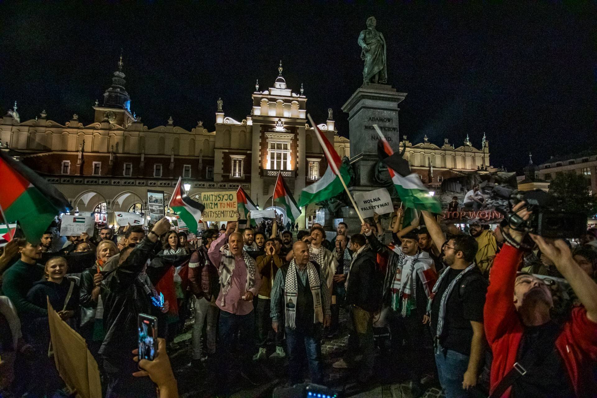 Palestyńczycy protestowali w Krakowie, w "Światowym Dniu Dżihadu"