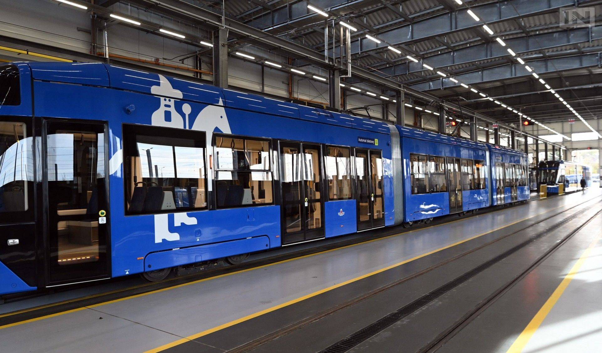 Kiedy wszystkie krakowskie tramwaje będą z niską podłoga i klimatyzacją? Jest data…