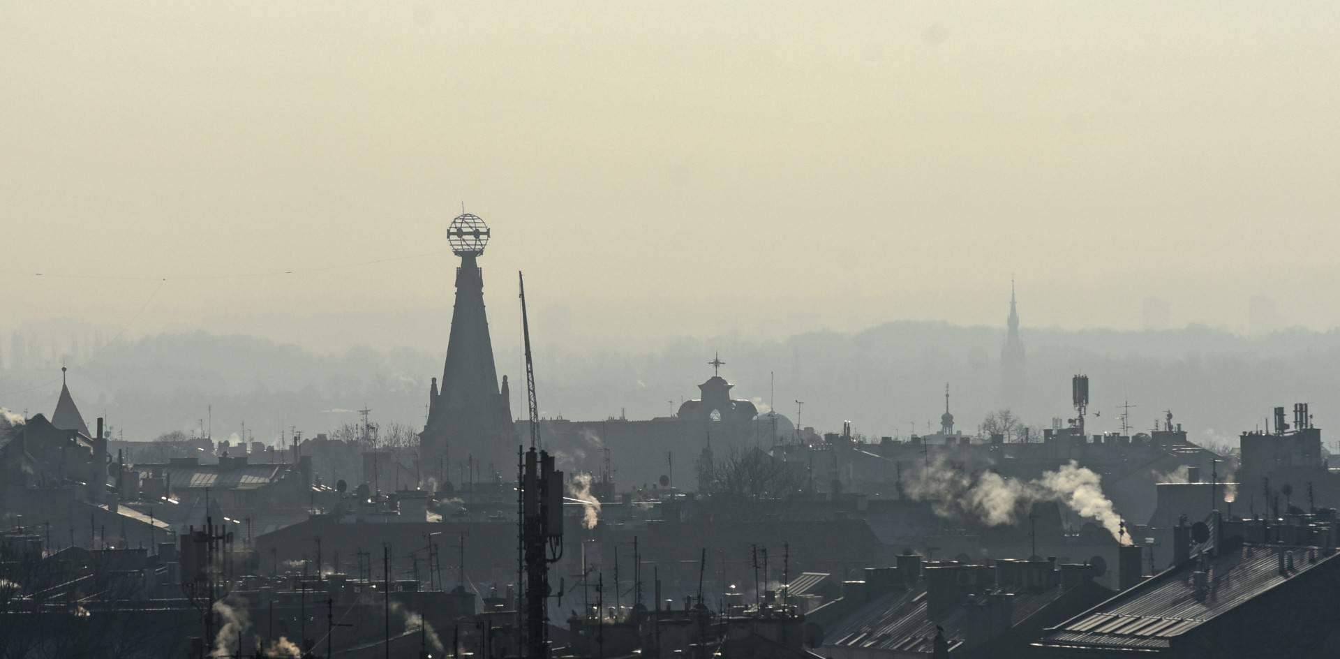 Smog dusi Kraków. Ogłoszono pierwszy stopień zagrożenia