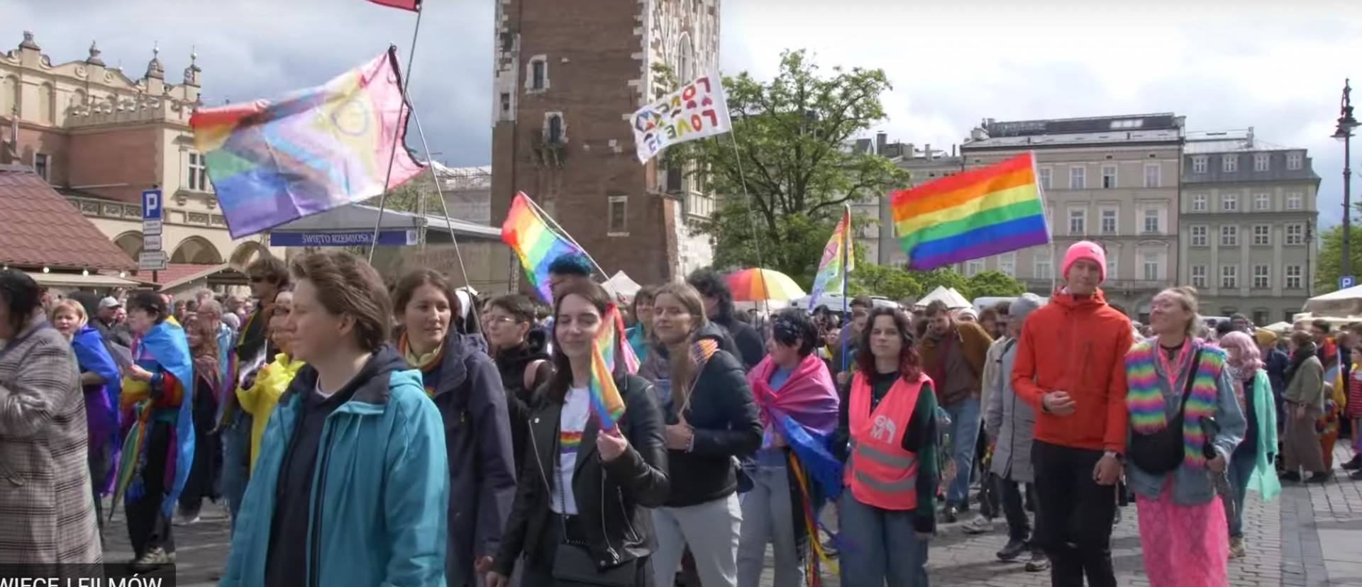 Marsz Równości w Krakowie, na czele pochodu prezydent Krakowa