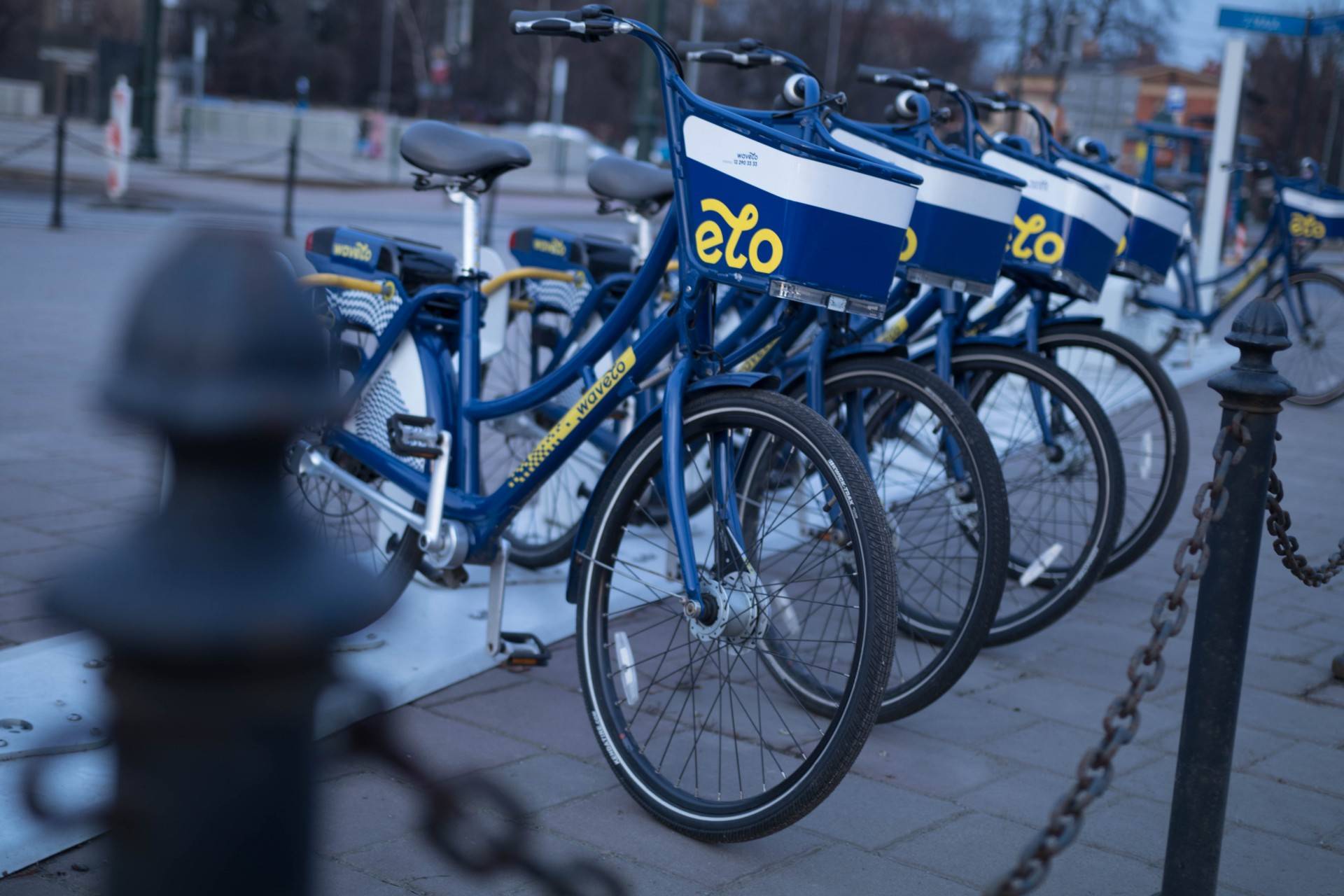 Miejskie rowery przegrywają z hulajnogami? Operator wycofuje się z Krakowa