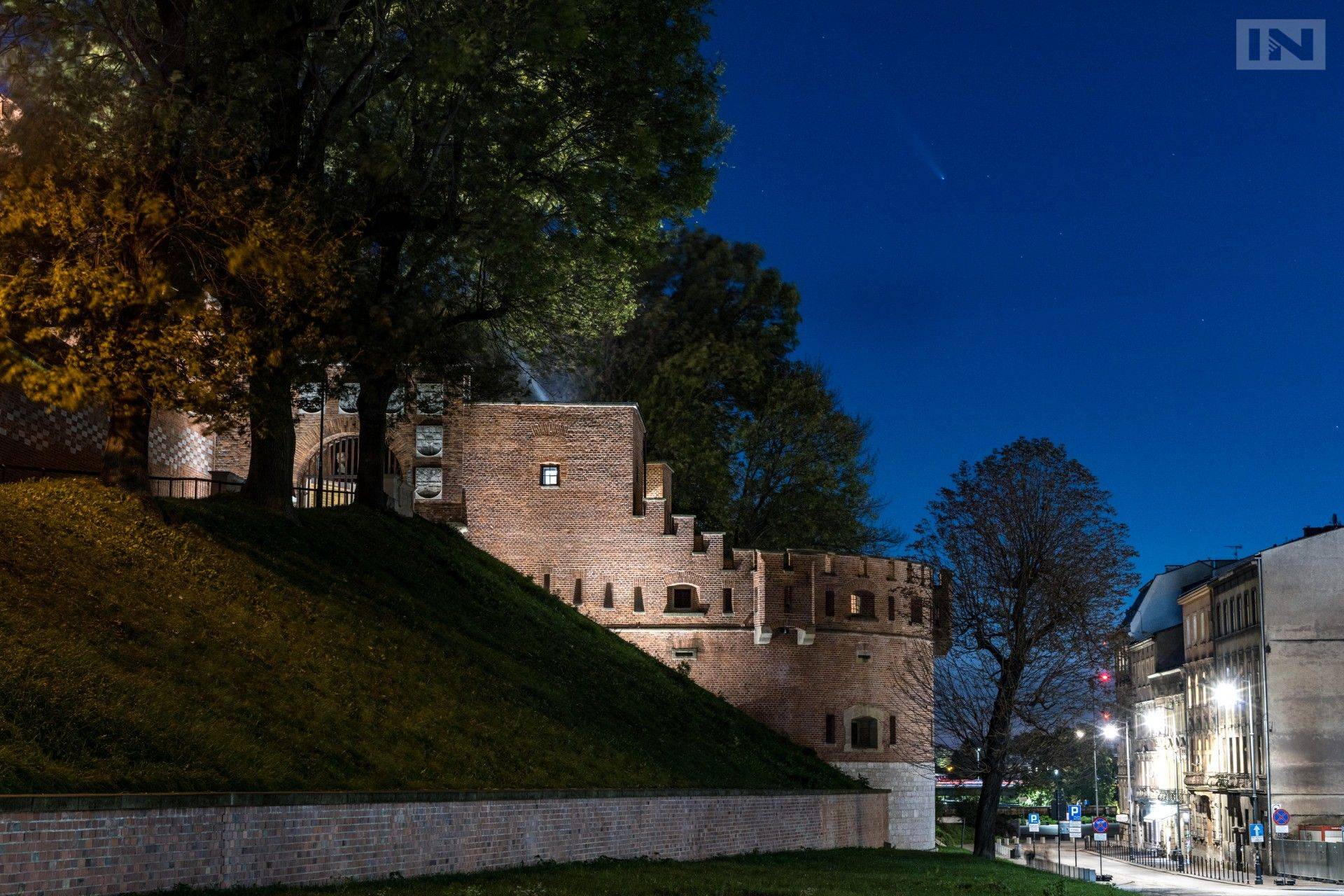 Krakowscy astronomie zachęcają: spójrzcie w górę, planety szaleją