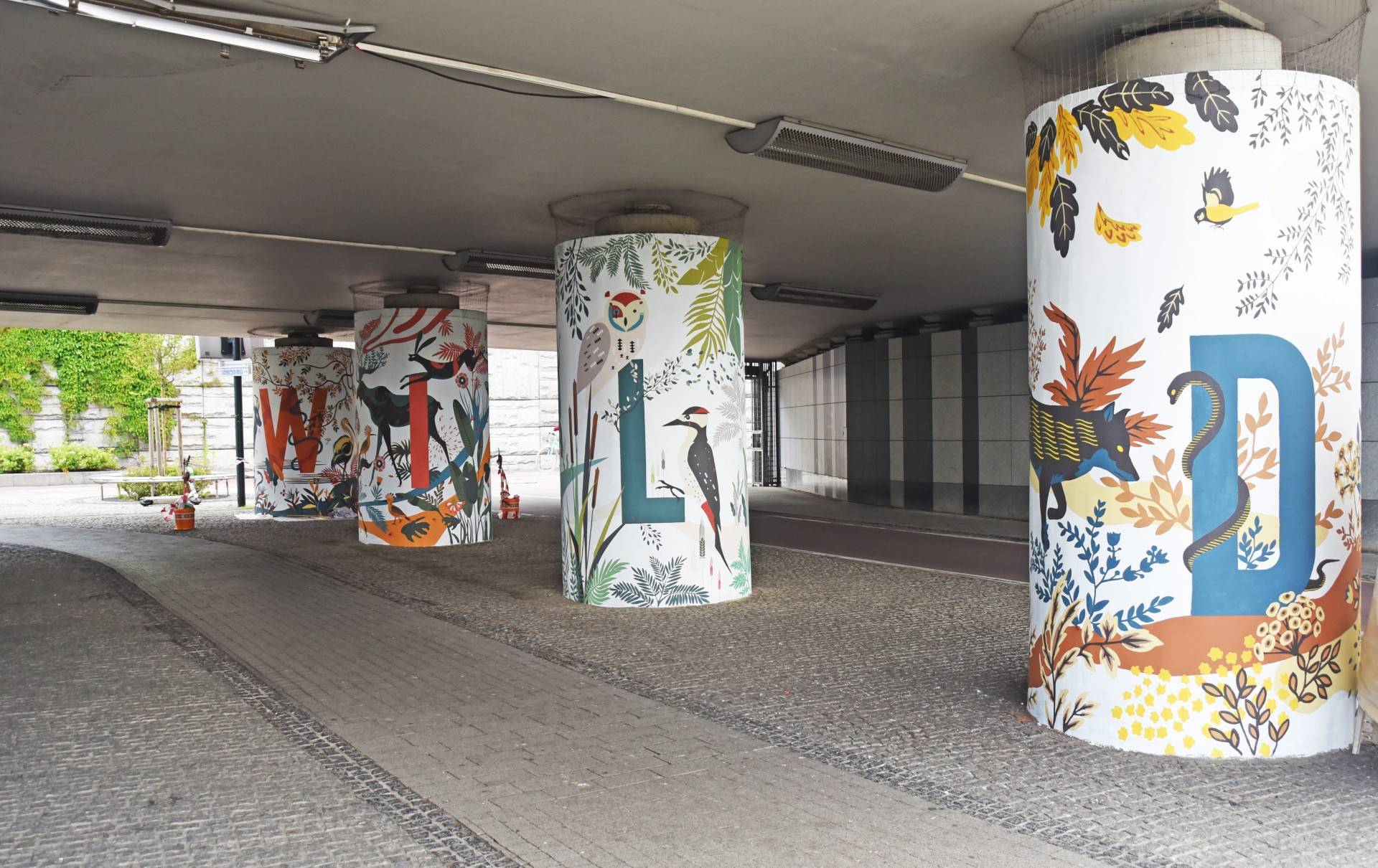 Dzika przyroda na krakowskim "rondzie murali". Ma skłaniać do refleksji