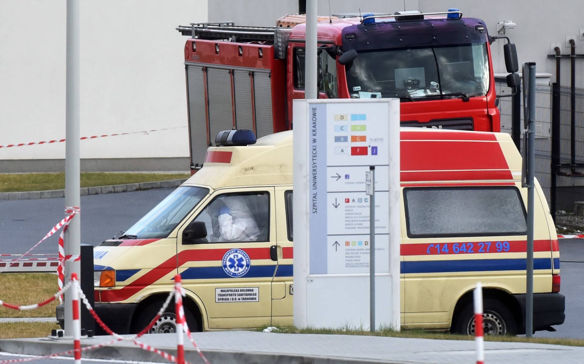 Tam na COVID umierają teraz niemal wyłącznie niezaszczepieni. U nas "oddech ulgi"