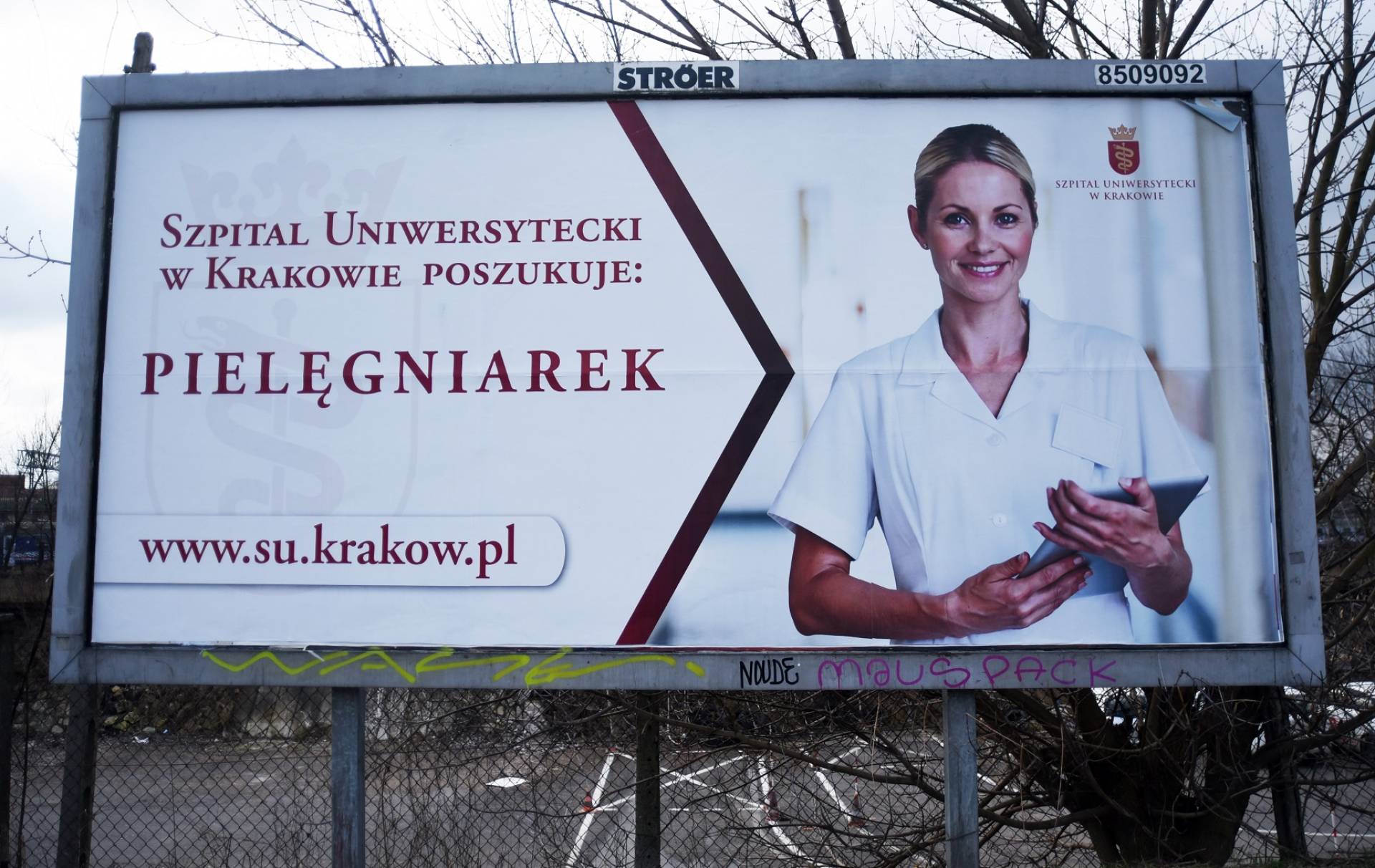 Krakowskie szpitale walczą o pielęgniarki. Bilbordami