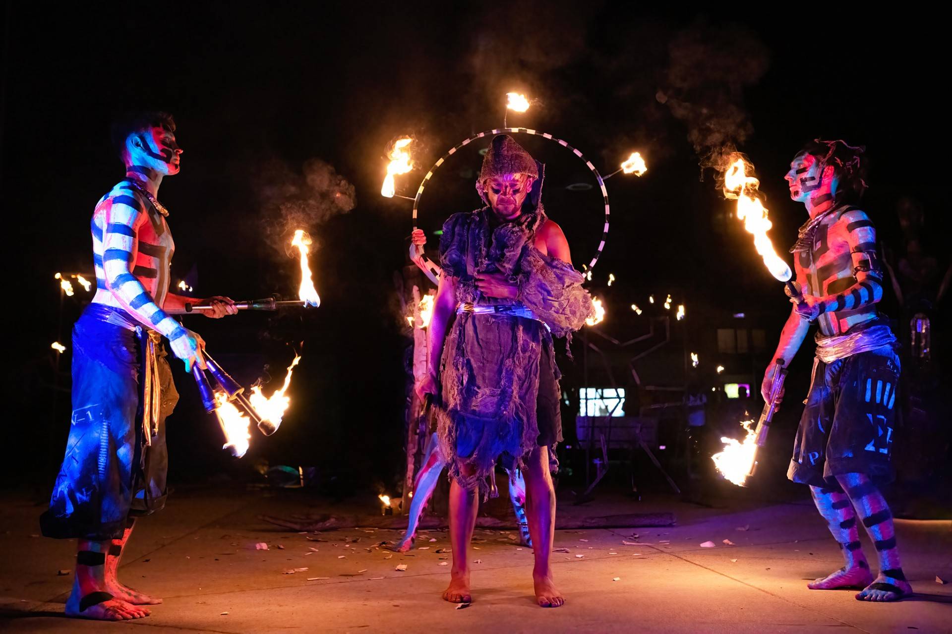 Spektakularny festiwal: od beztroskich klaunad po zapierające dech wieczorne fire show