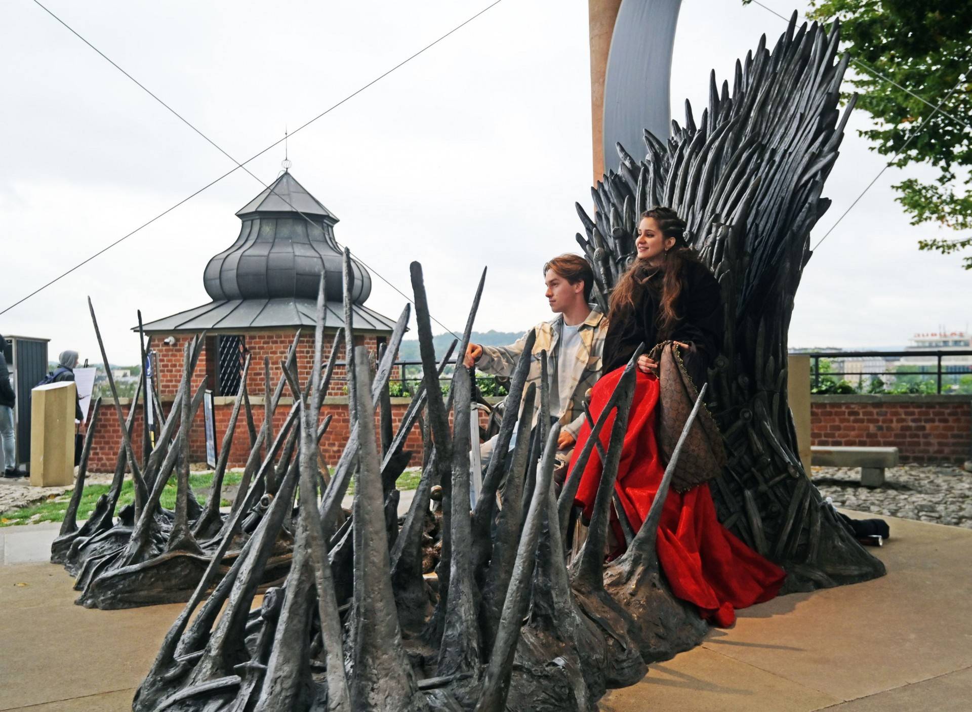 Smoki Targaryenów opanowały Wawel! Zdjęcia
