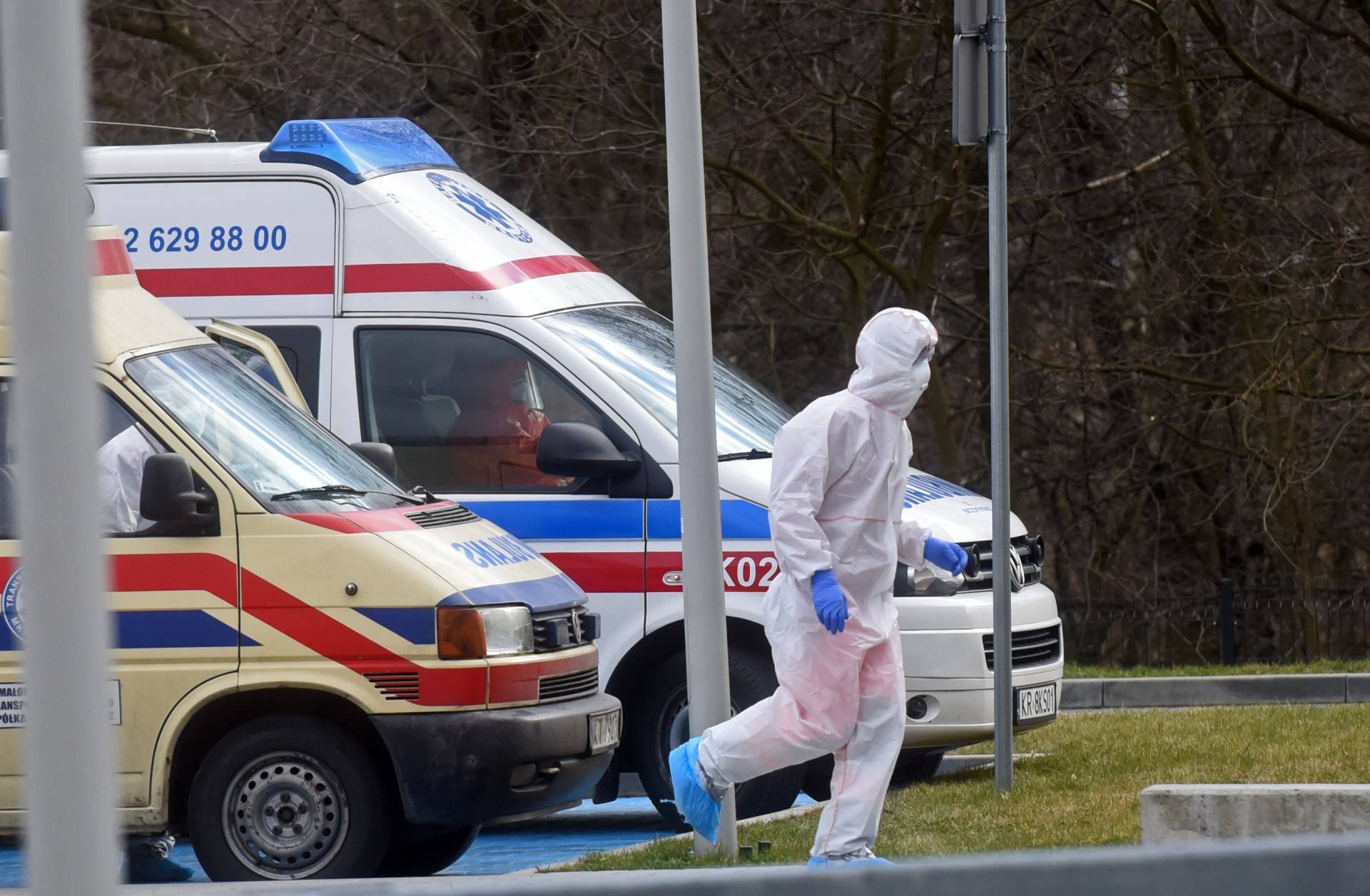 15 ofiar śmiertelnych w kraju, w Krakowie zmarły dwie osoby
