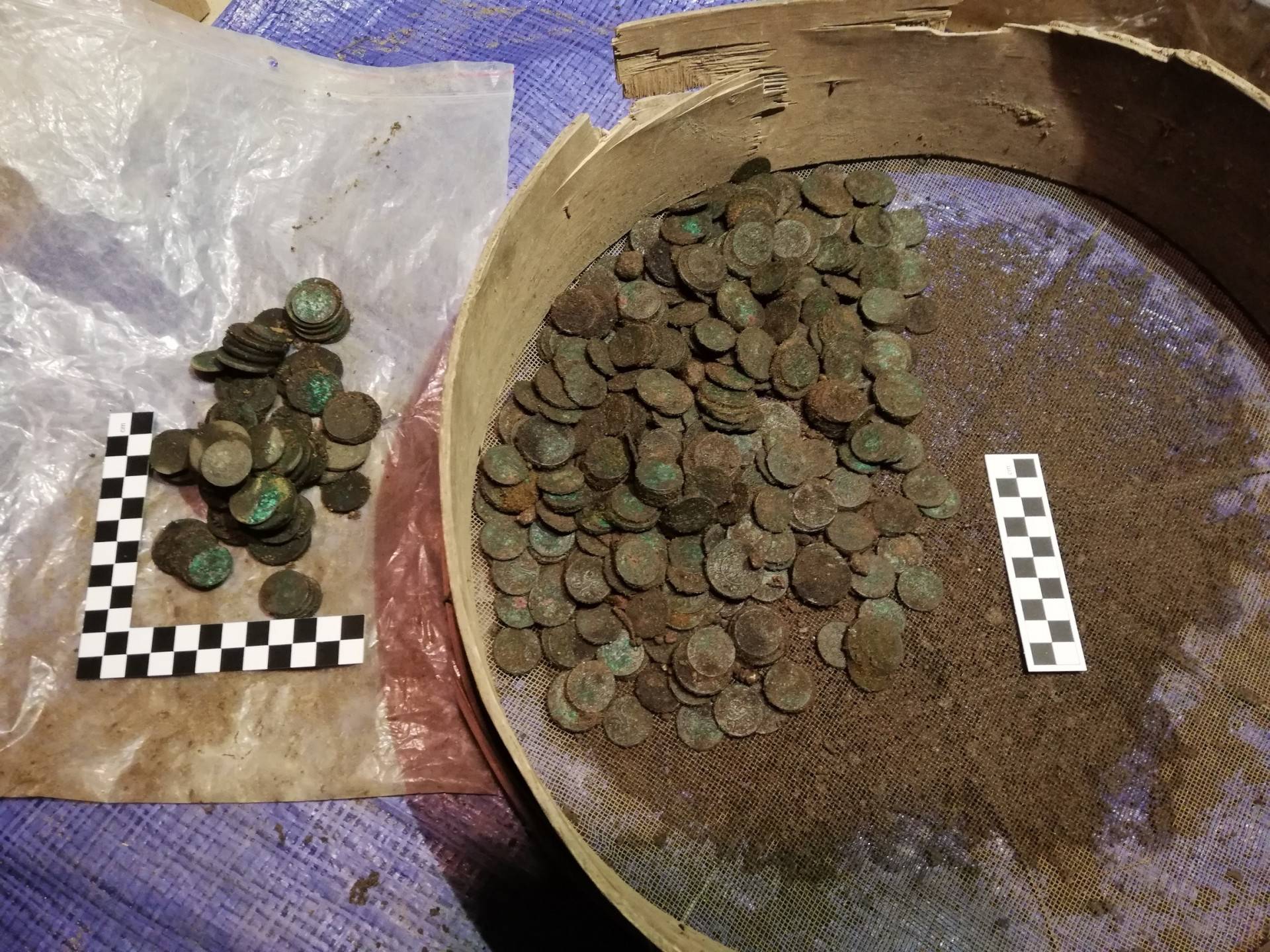 Odkryli na placu budowy 10 tysięcy zabytkowych monet