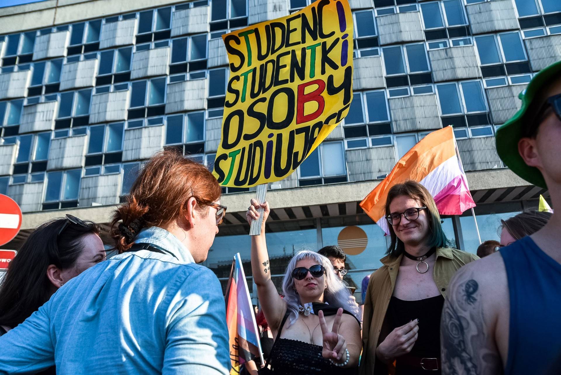 Uniwersytet Pedagogiczny: transpłciowi studenci domagają się szacunku