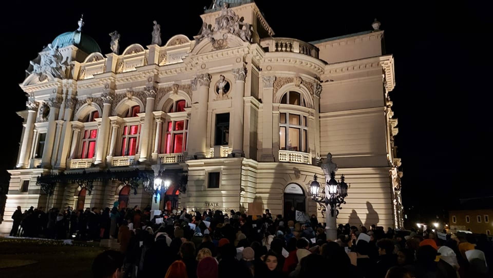 Cała Polska w obronie Teatru im. Słowackiego: czas, byśmy wreszcie nie przegrali