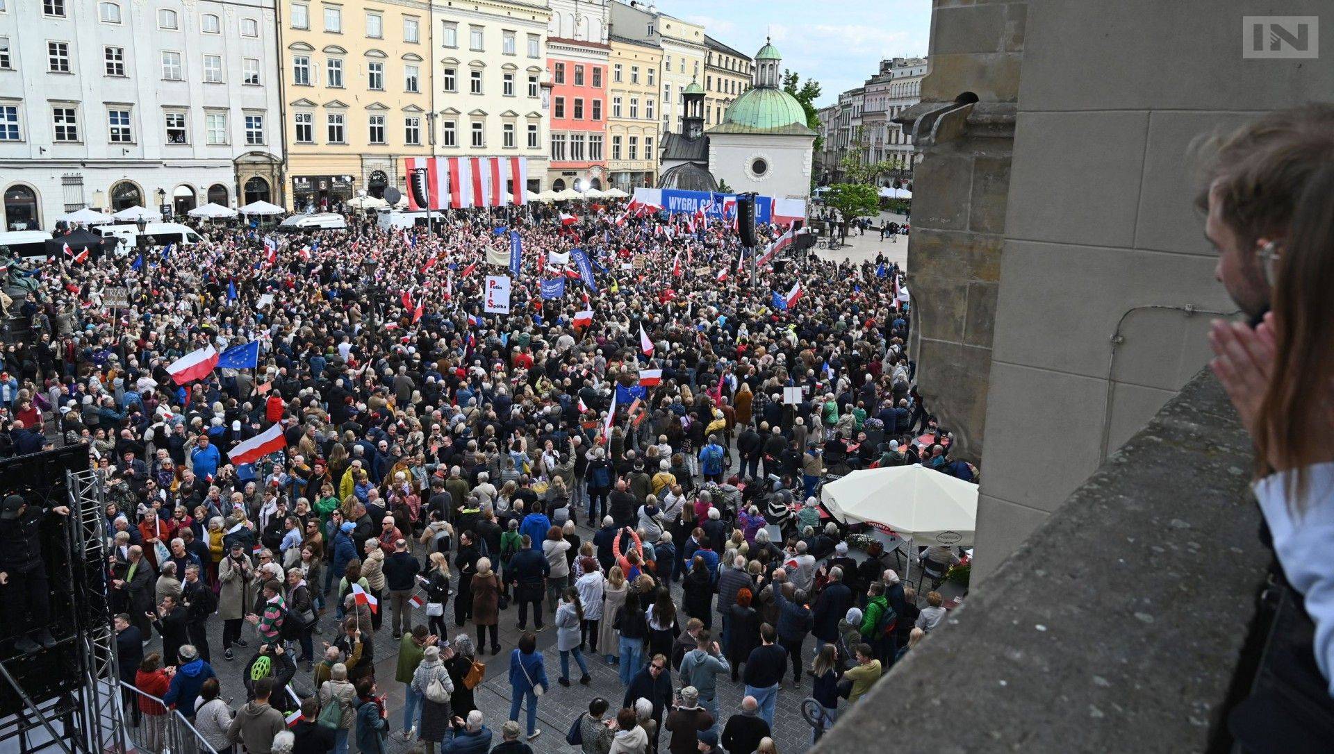 Sytuacja po porażce Trzaskowskiego: "Los rządu nie jest przesądzony"