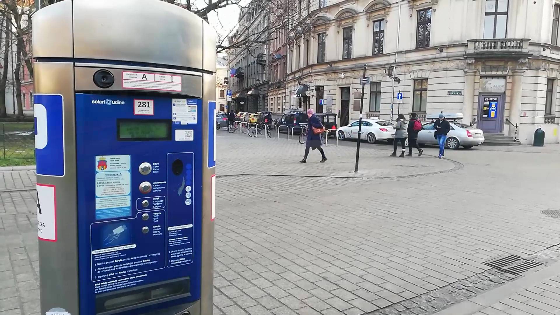 Nowe zasady parkowania w niedziele w Krakowie. Dla kogo za darmo?