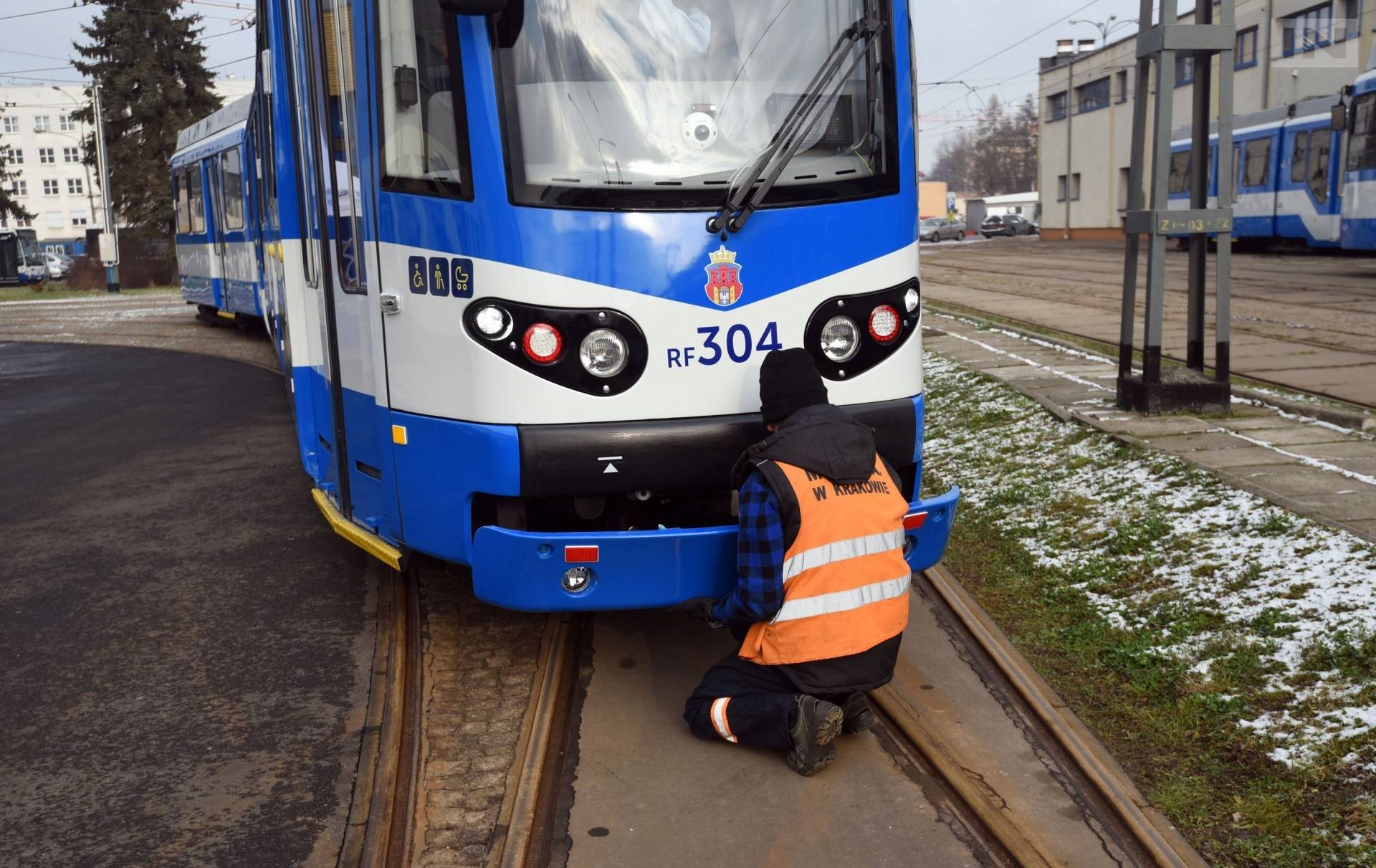 Inspekcja Pracy sprawdza umowy ponad ośmiuset motorniczych i kierowców. "Budzą wątpliwości"