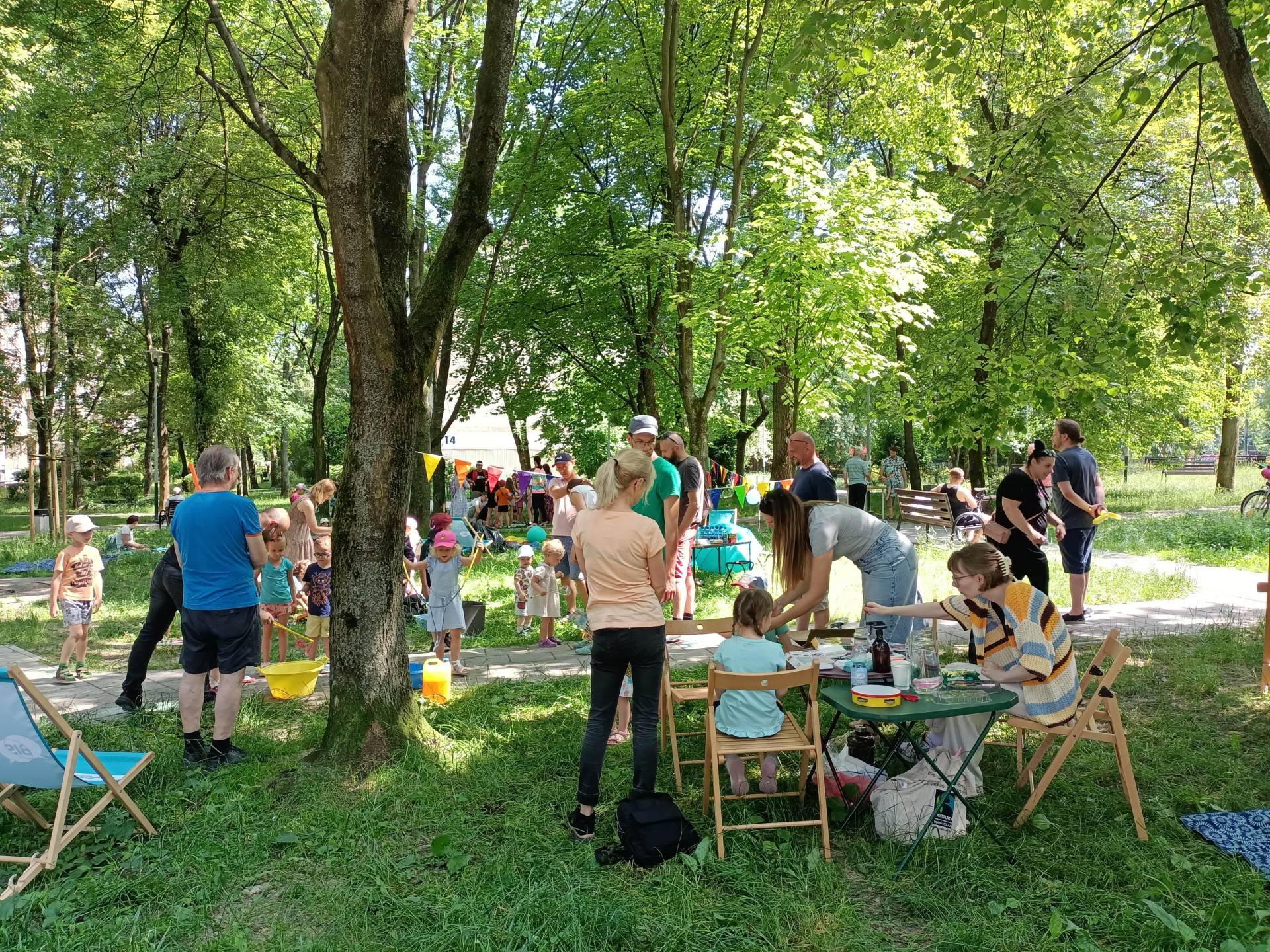 Tutaj sąsiedzi lubią się, wspierają i wspólnie działają. Stworzyli w Krakowie kapitalne miejsce