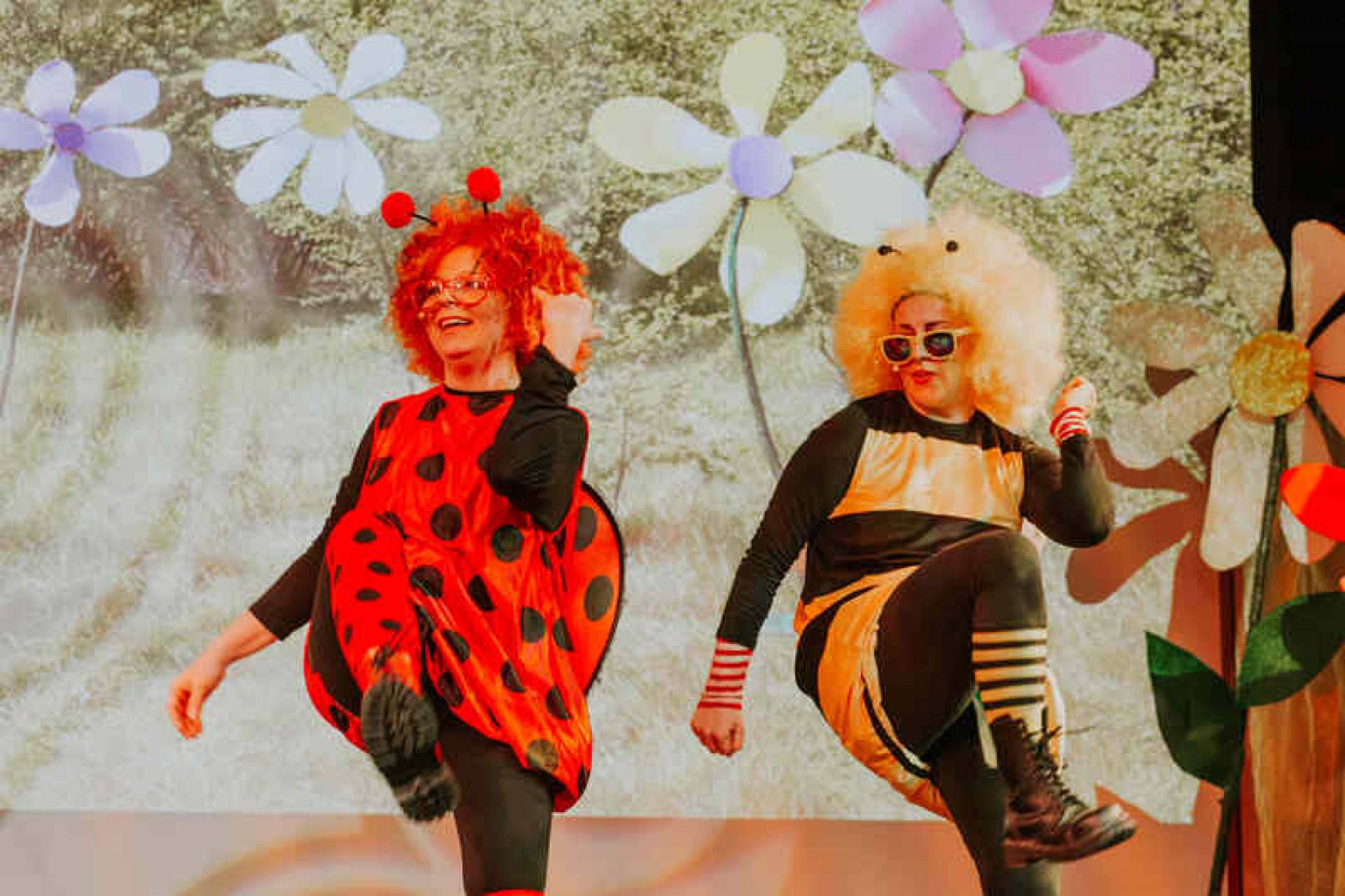 KTO zostawia ślady w Teatrze KTO? Spektakl i warsztaty dla dzieci